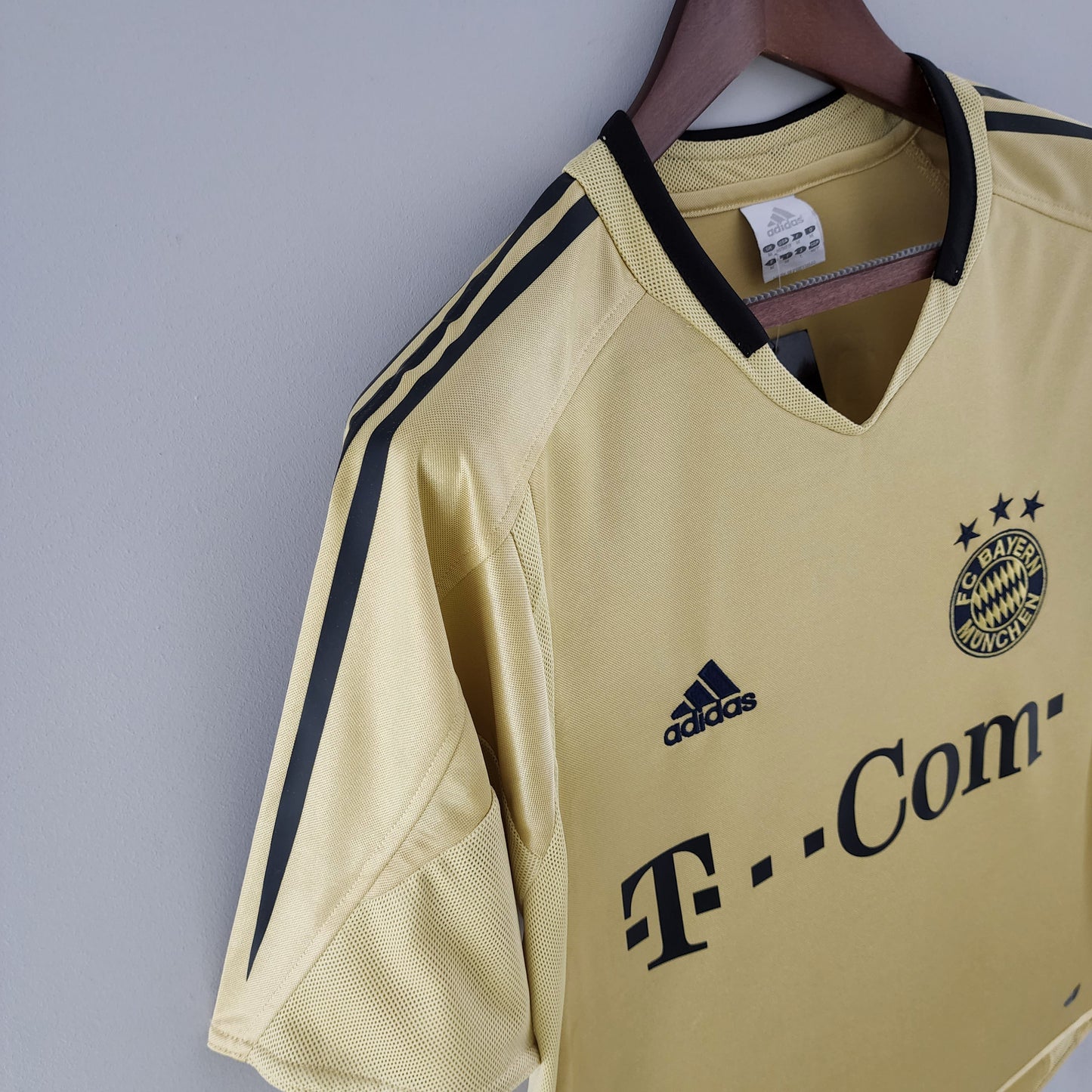 BAYERN MÚNICH I 2004 HOMBRES (RETRO)