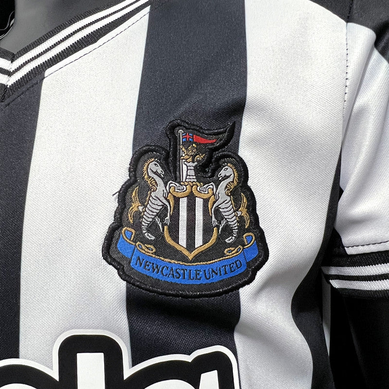 NEWCASTLE I 23/24 KIT PARA NIÑOS
