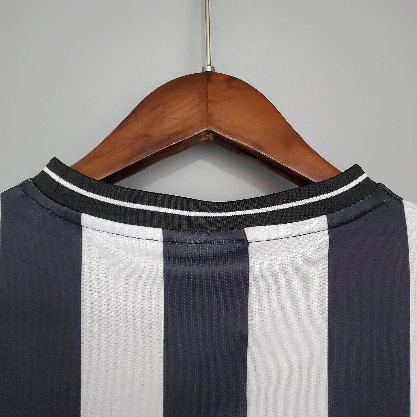 NEWCASTLE l 97/99 HOMBRES (RETRO)