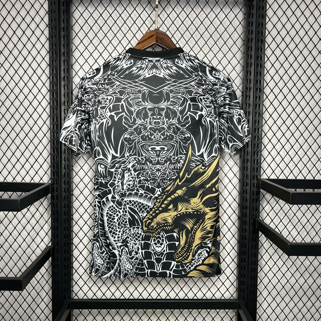 CAMISETA REAL MADRID EDICIÓN ESPECIAL "DRAGÓN MÍTICO"