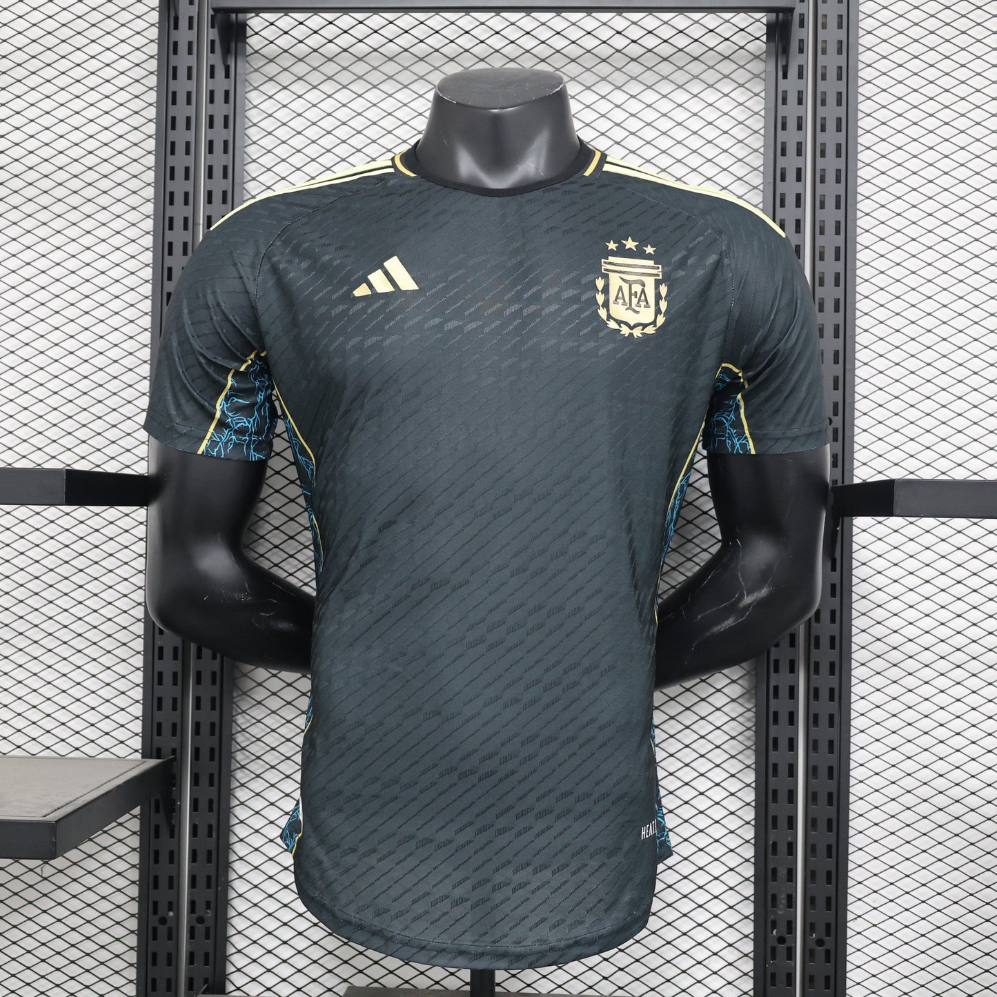 CAMISETA ARGENTINA EDICIÓN ESPECIAL LIMITADO NEGRO II 2024/2025/2026 HOMBRES (VERSIÓN DEL JUGADOR)