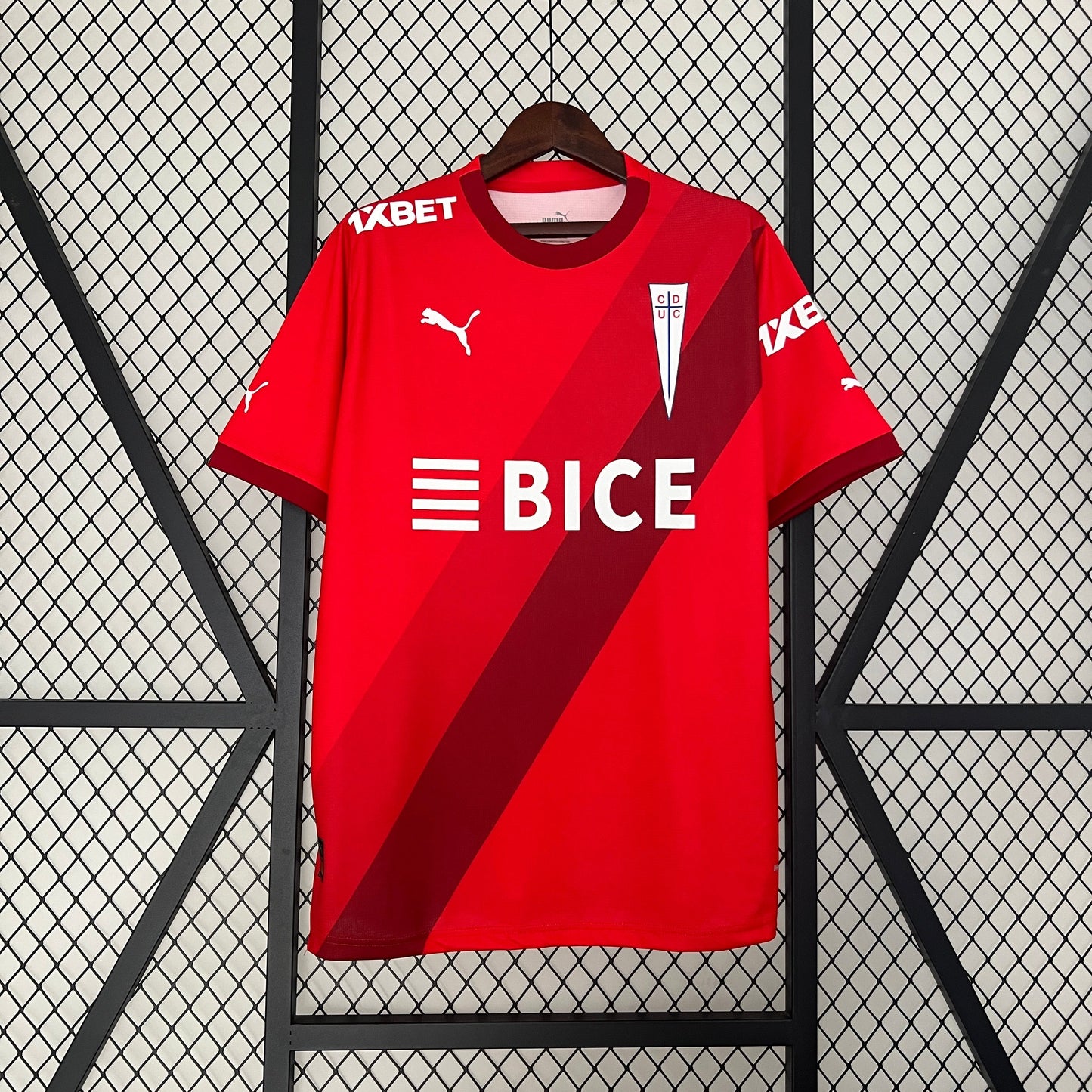 CAMISETA UNIVERSIDAD CATÓLICA II 24/25 HOMBRES