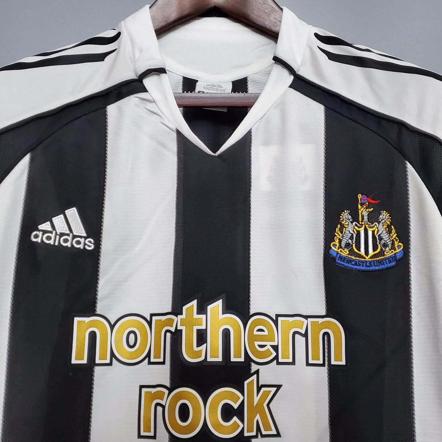NEWCASTLE l 05/06 HOMBRES (RETRO)