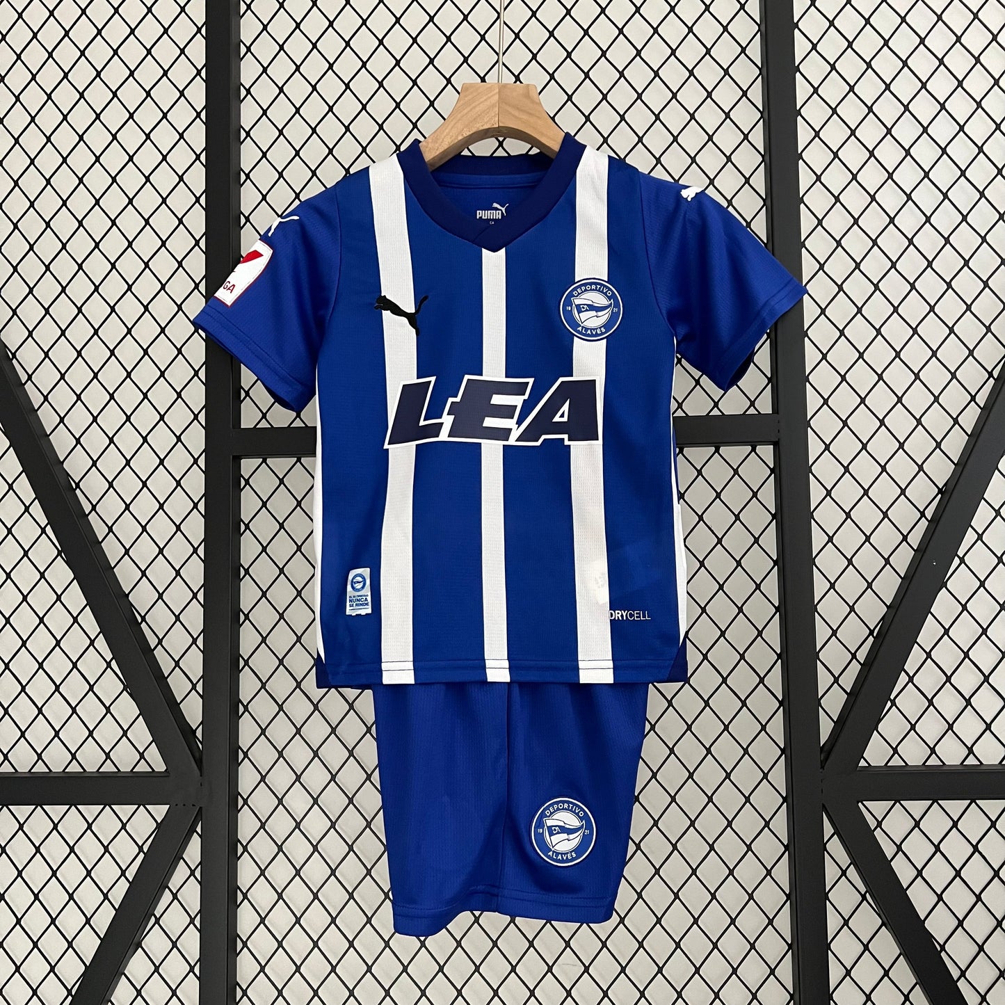 ALAVÉS I 23/24 KIT PARA NIÑOS