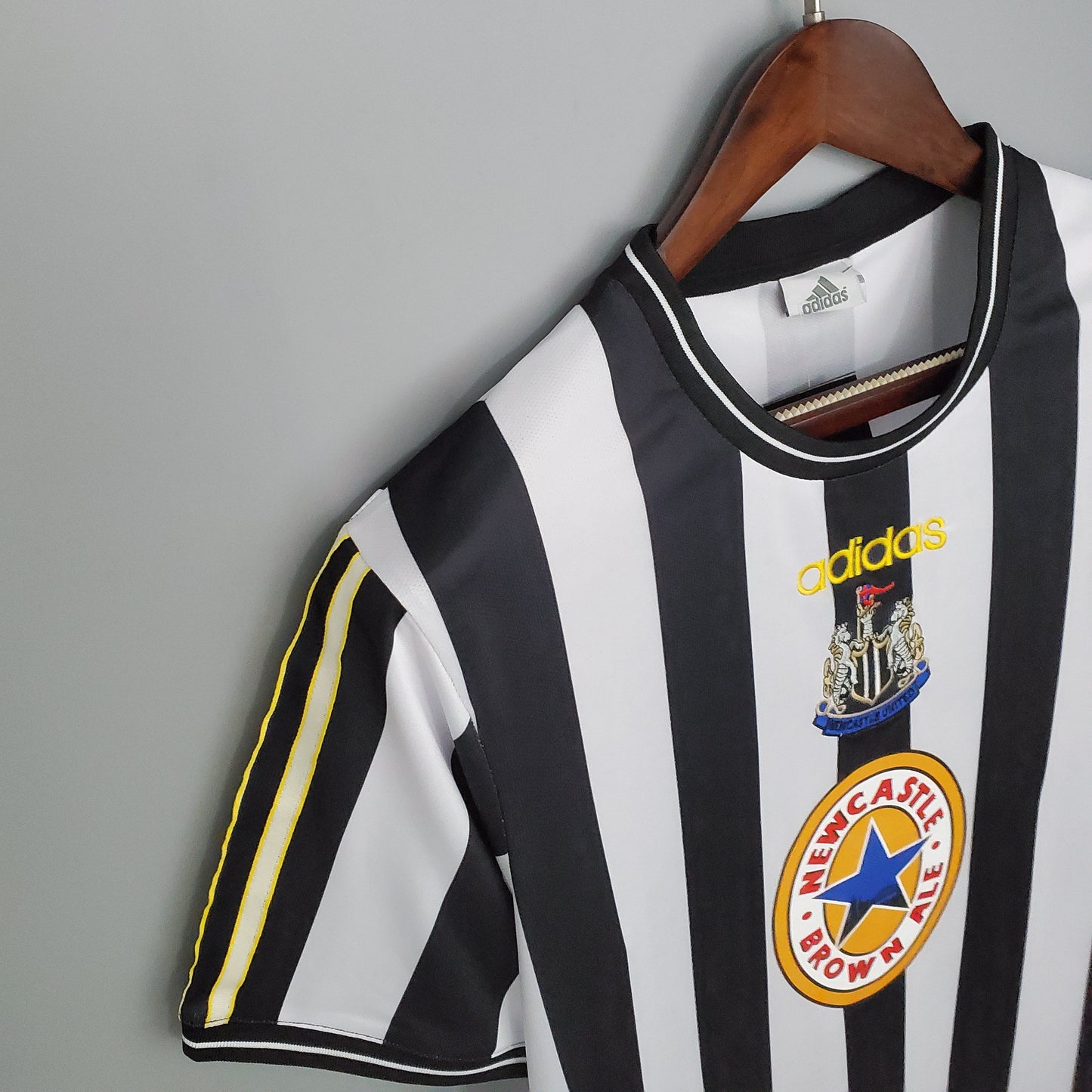 NEWCASTLE l 97/99 HOMBRES (RETRO)