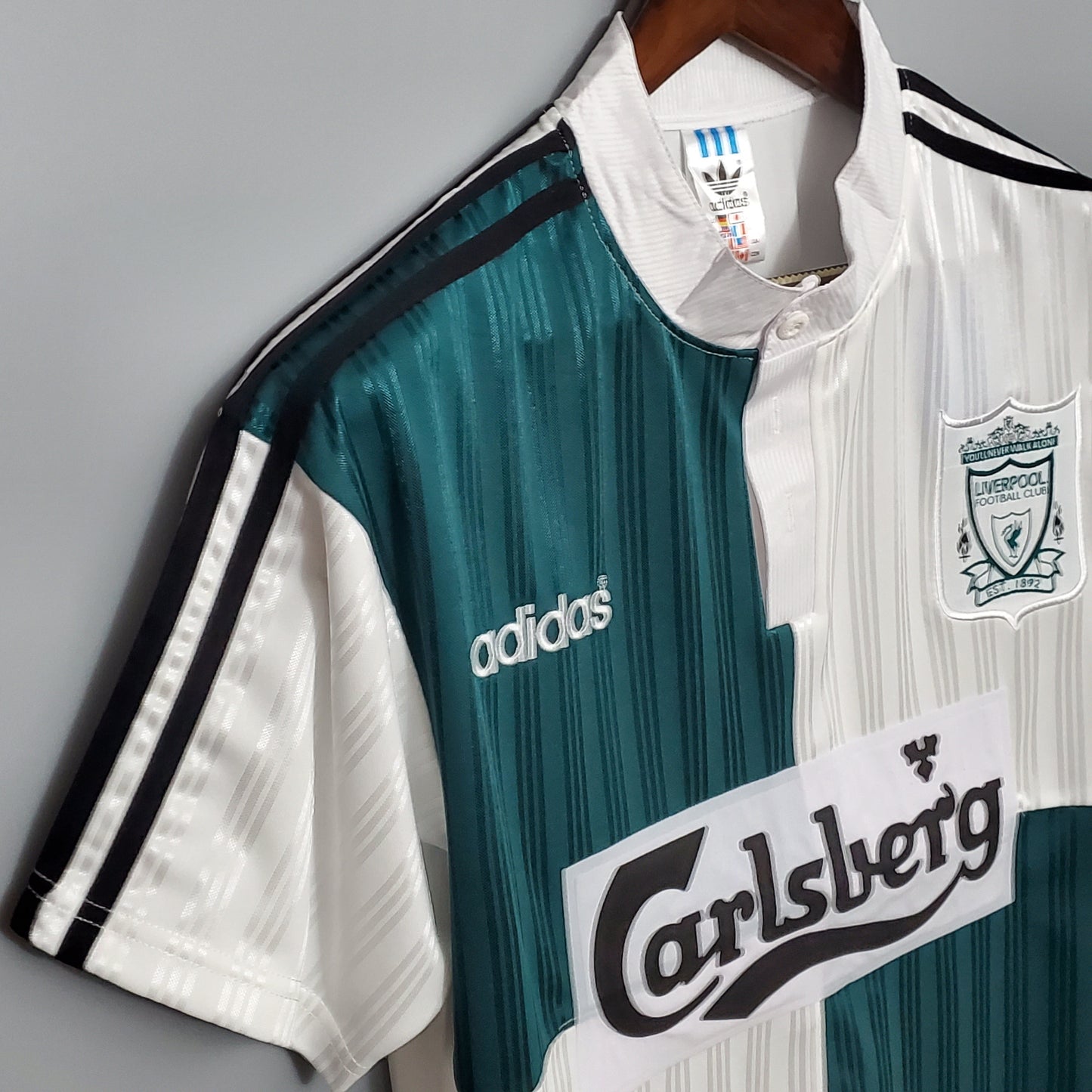 LIVERPOOL I 95/96 HOMBRES (RETRO)