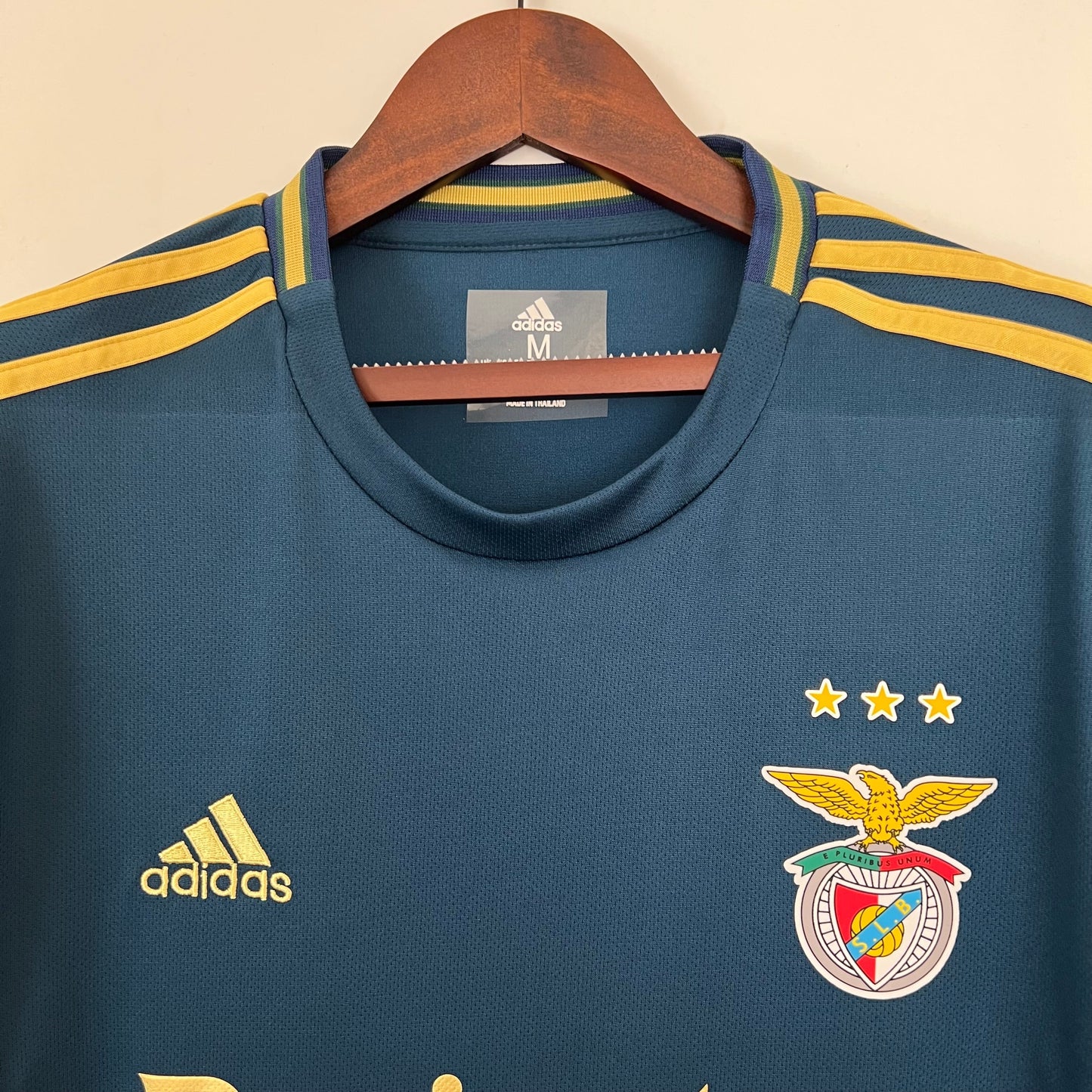 BENFICA EDICIÓN ESPECIAL CONMEMORATIVO I 23/24 HOMBRES