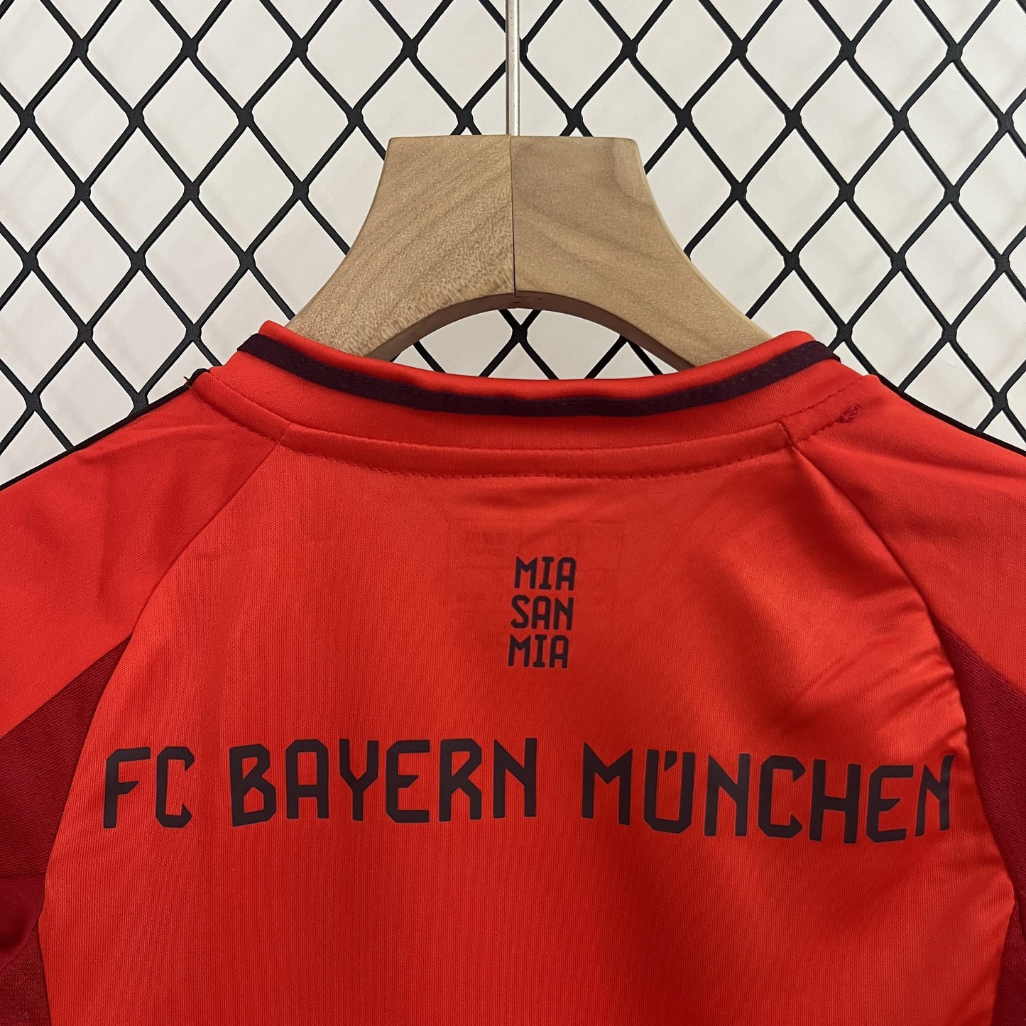 BAYERN MÚNICH I 24/25 KIT PARA NIÑOS