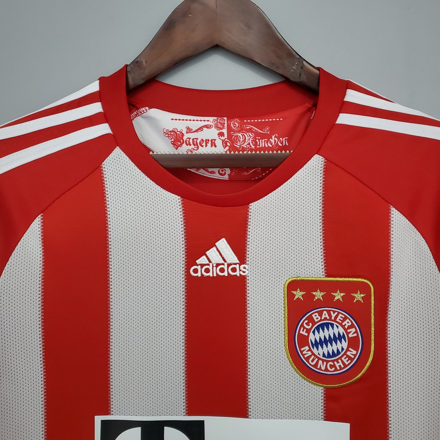 BAYERN MÚNICH I 2010 HOMBRES (RETRO)