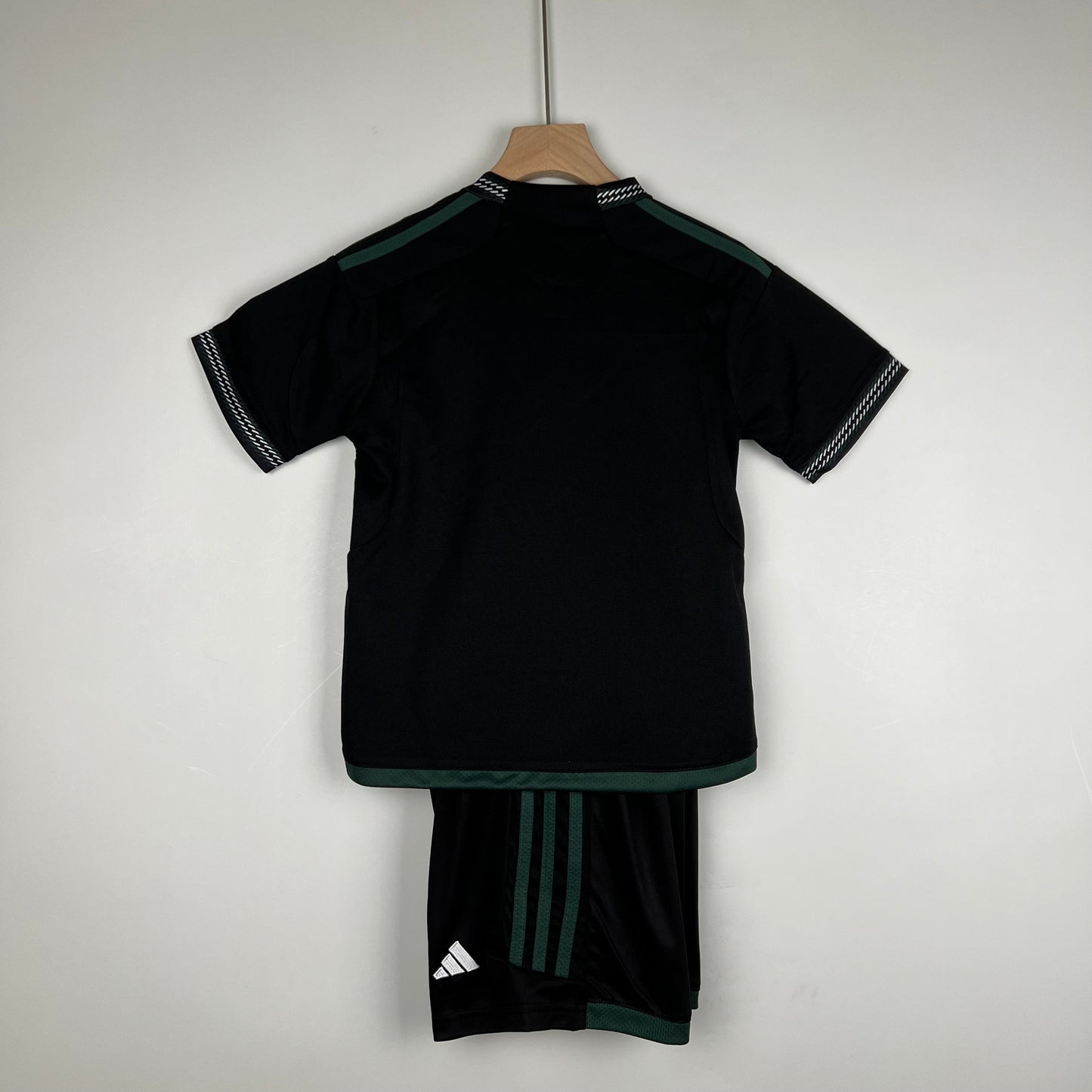 CELTIC II 23/24 KIT PARA NIÑOS