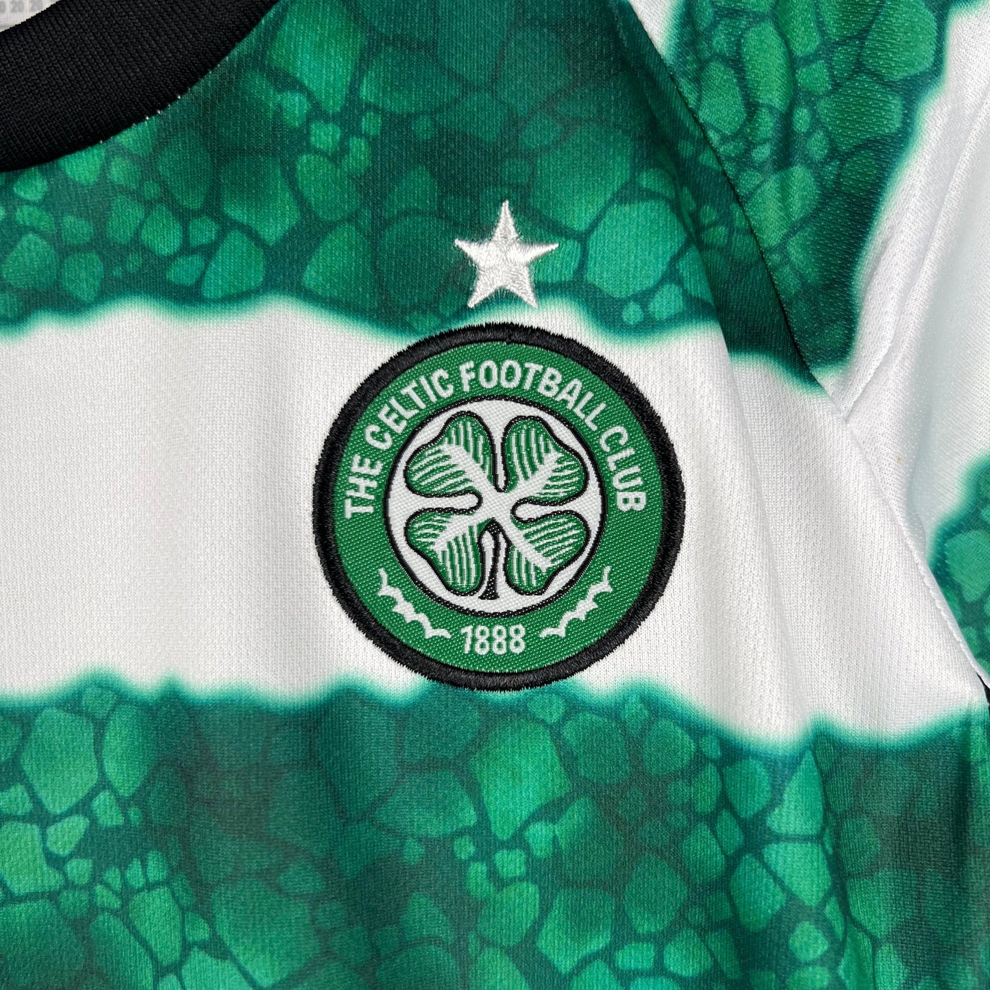 CELTIC I 23/24 KIT PARA NIÑOS