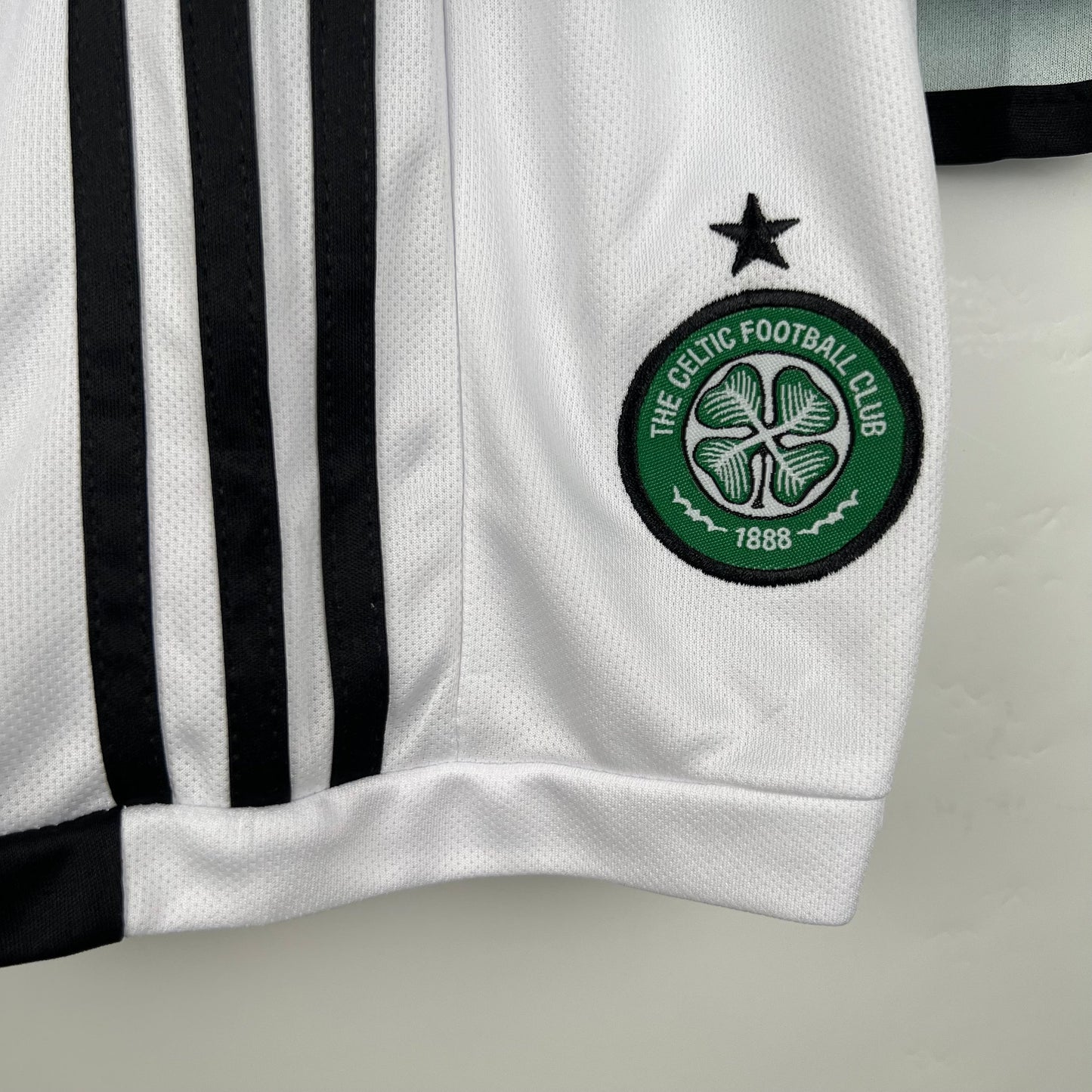 CELTIC I 23/24 KIT PARA NIÑOS