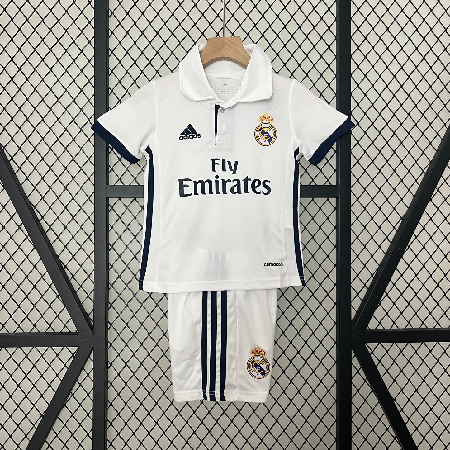 CAMISETA REAL MADRID I 16/17 KIT PARA NIÑOS (RETRO)