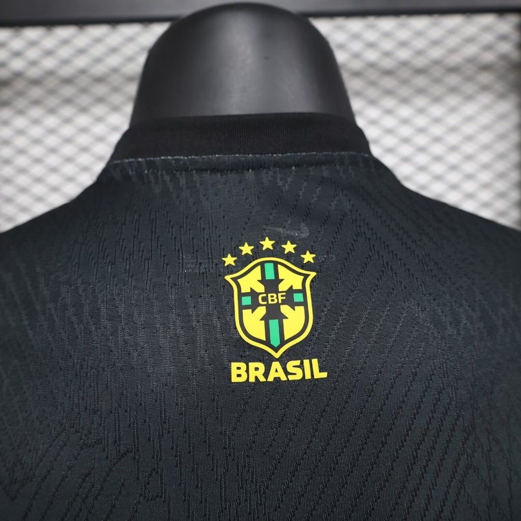 CAMISETA BRASIL EDICIÓN ESPECIAL JESÚS CRISTO 2024/2025/2026 HOMBRES (VERSIÓN DEL JUGADOR) - NEGRO