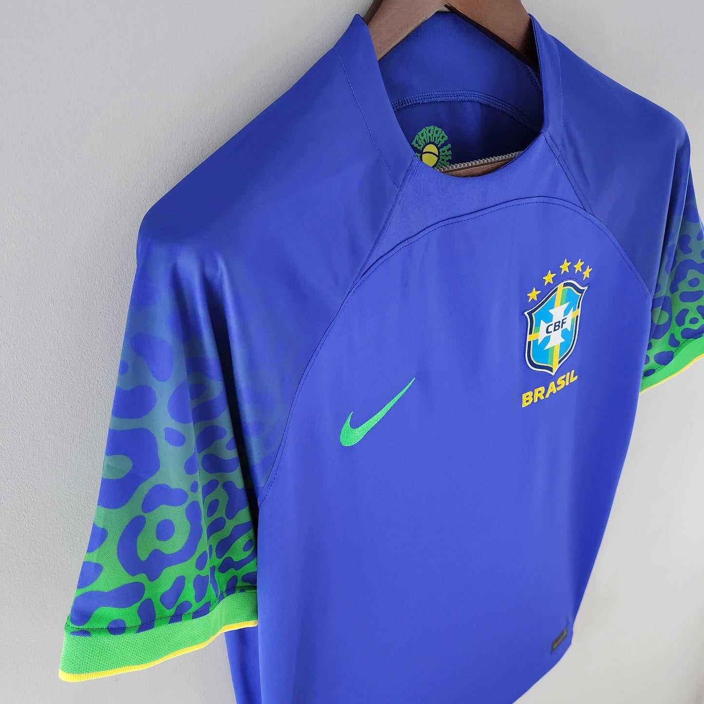 CAMISETA BRASIL II COPA DEL MUNDO 2022 HOMBRES