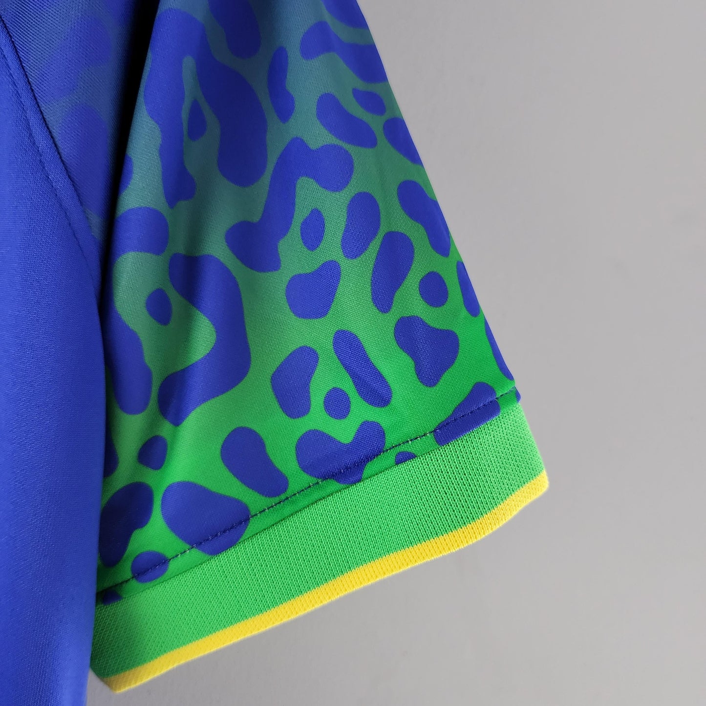 CAMISETA BRASIL II COPA DEL MUNDO 2022 HOMBRES