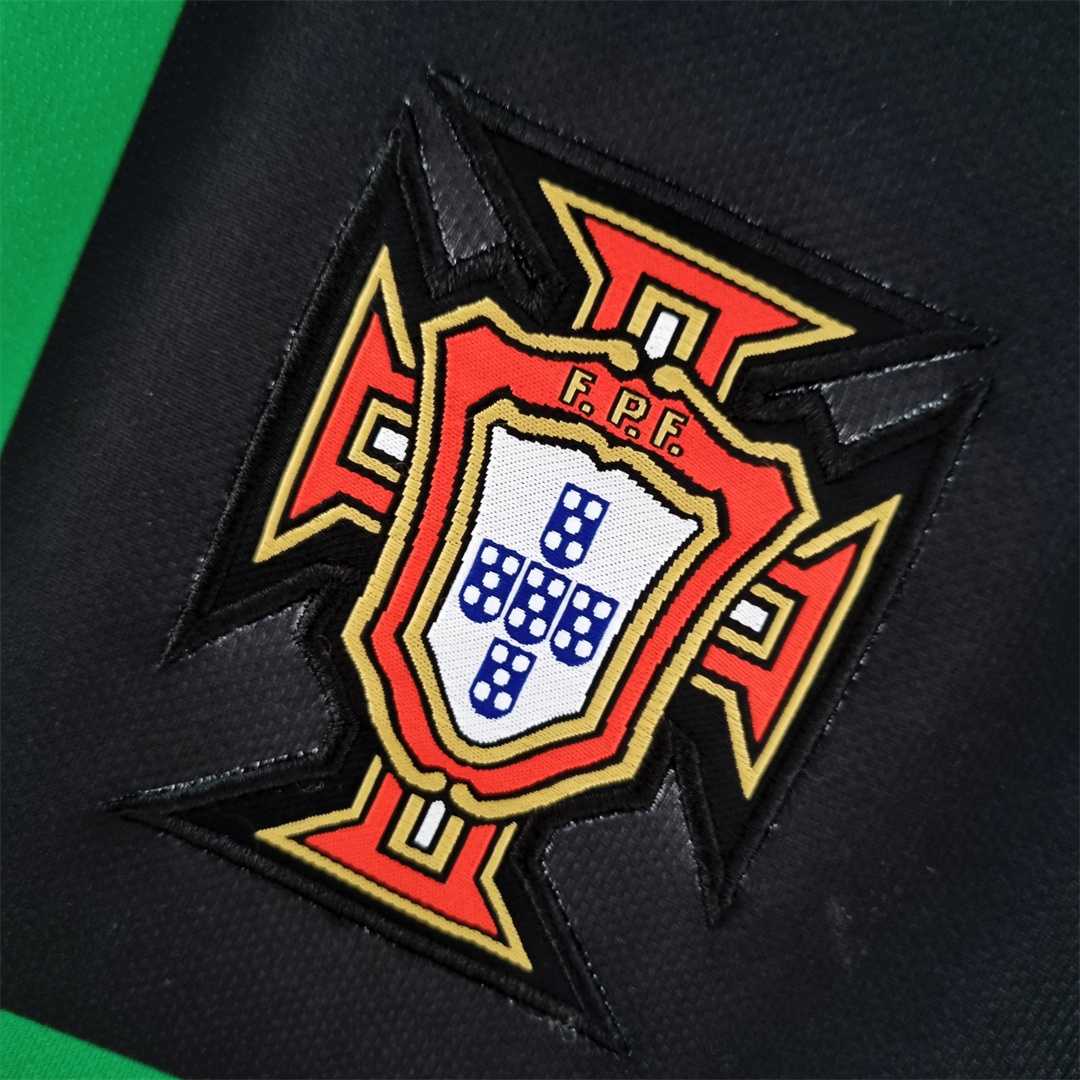 CAMISETA PORTUGAL NEGRO EDICIÓN 2022 HOMBRES