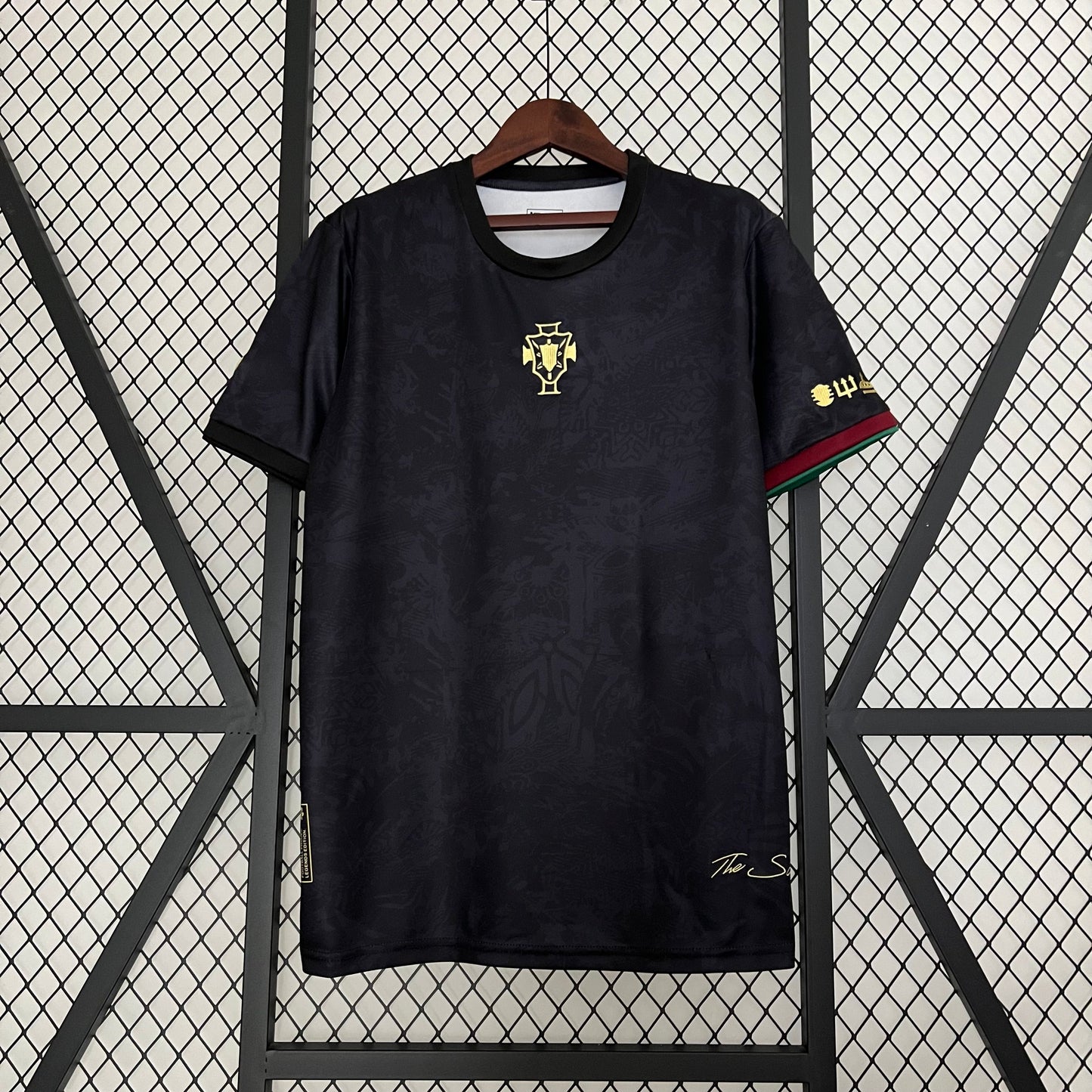 CAMISETA PORTUGAL EDICIÓN ESPECIAL CR7 23/24 HOMBRES