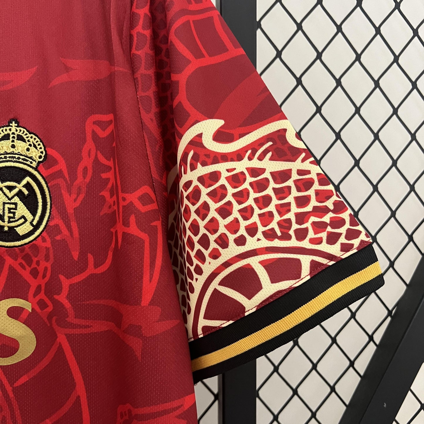CAMISETA REAL MADRID EDICIÓN ESPECIAL LIMITADO IV 24/25 HOMBRES