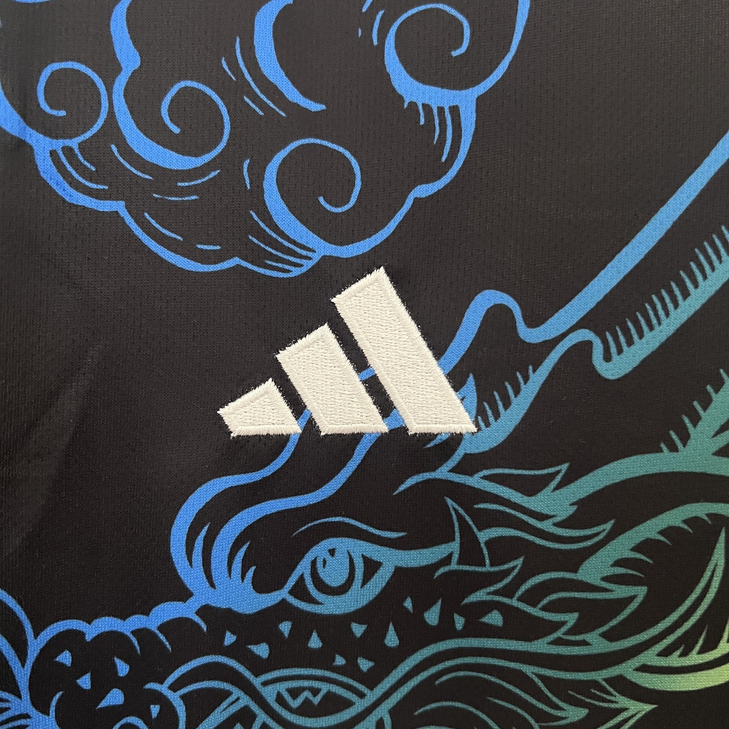 CAMISETA REAL MADRID EDICIÓN ESPECIAL LIMITADO V 24/25 HOMBRES