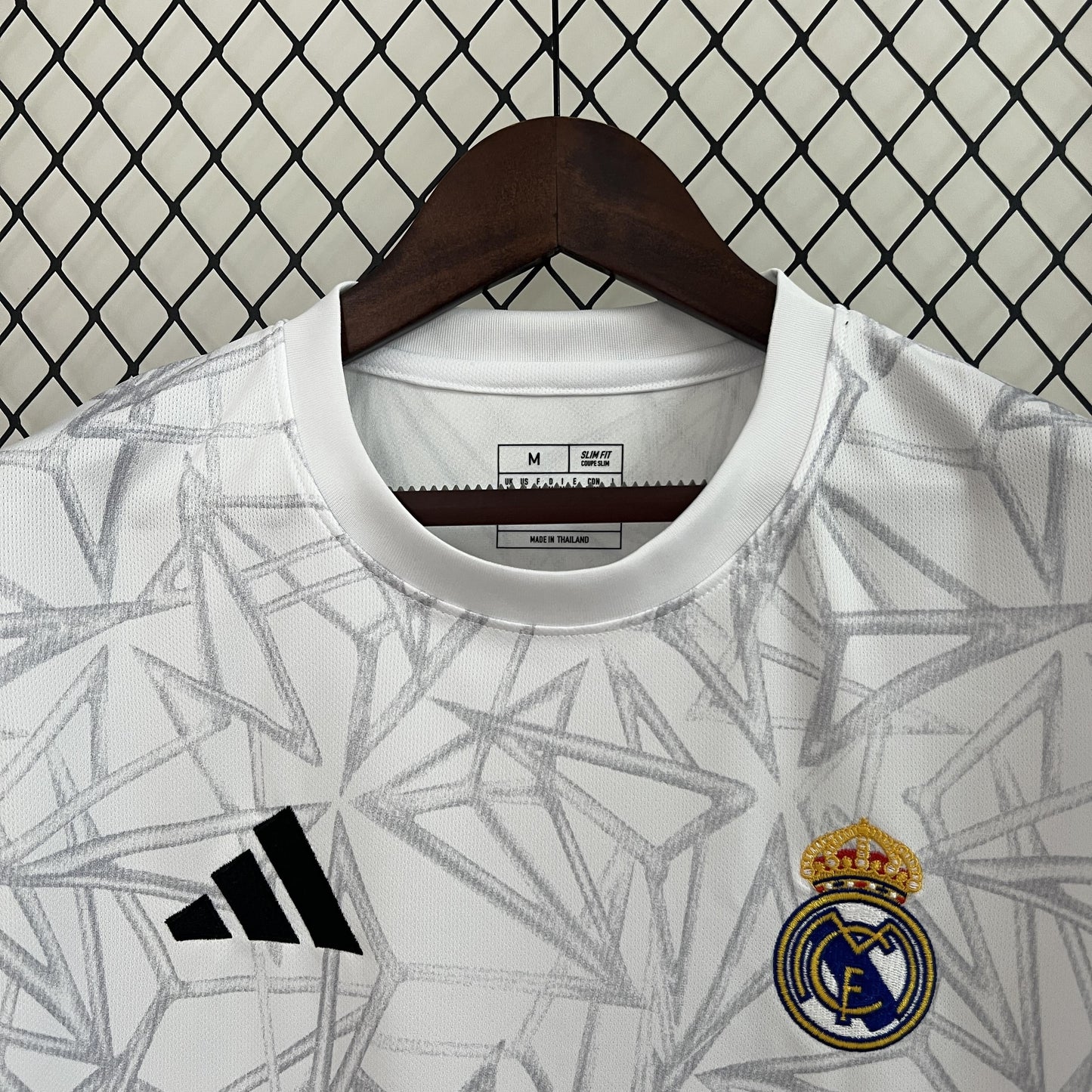 CAMISETA REAL MADRID PRE-JUEGO 24/25 HOMBRES