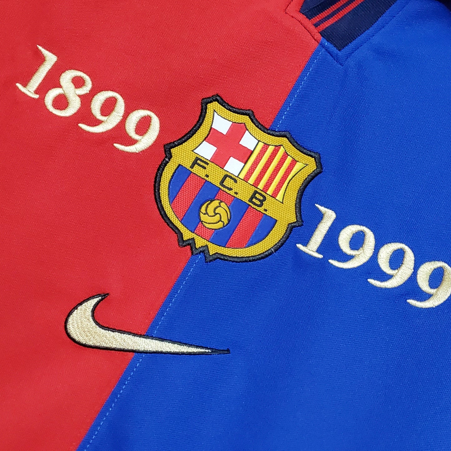 BARCELONA I EDICIÓN ESPECIAL 100° HOMBRES (RETRO)