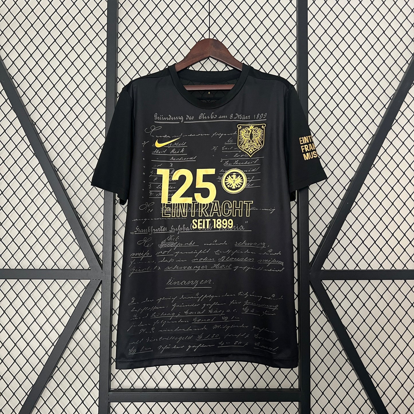 CAMISETA FRANKFURT EDICIÓN ESPECIAL LIMITADO 125 24/25 HOMBRES