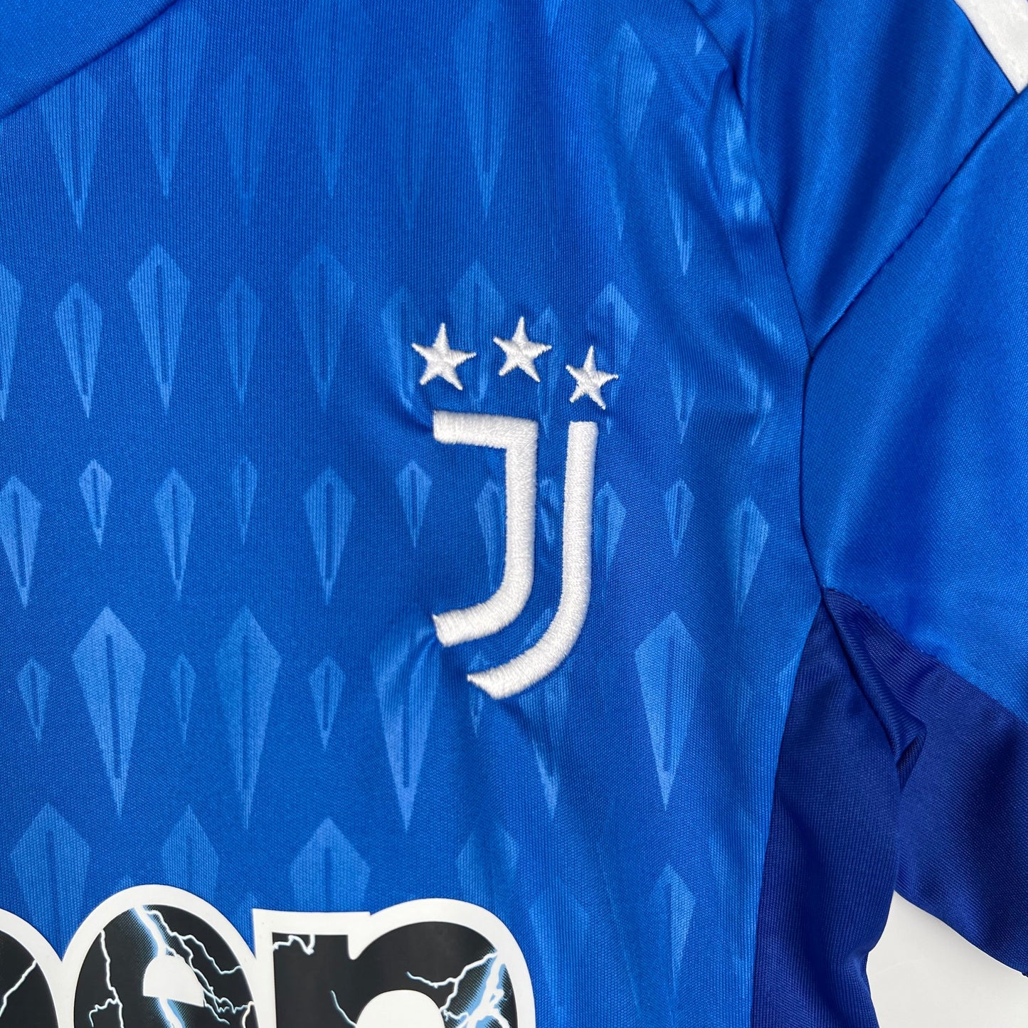 JUVENTUS PORTERO I 23/24 KIT PARA NIÑOS