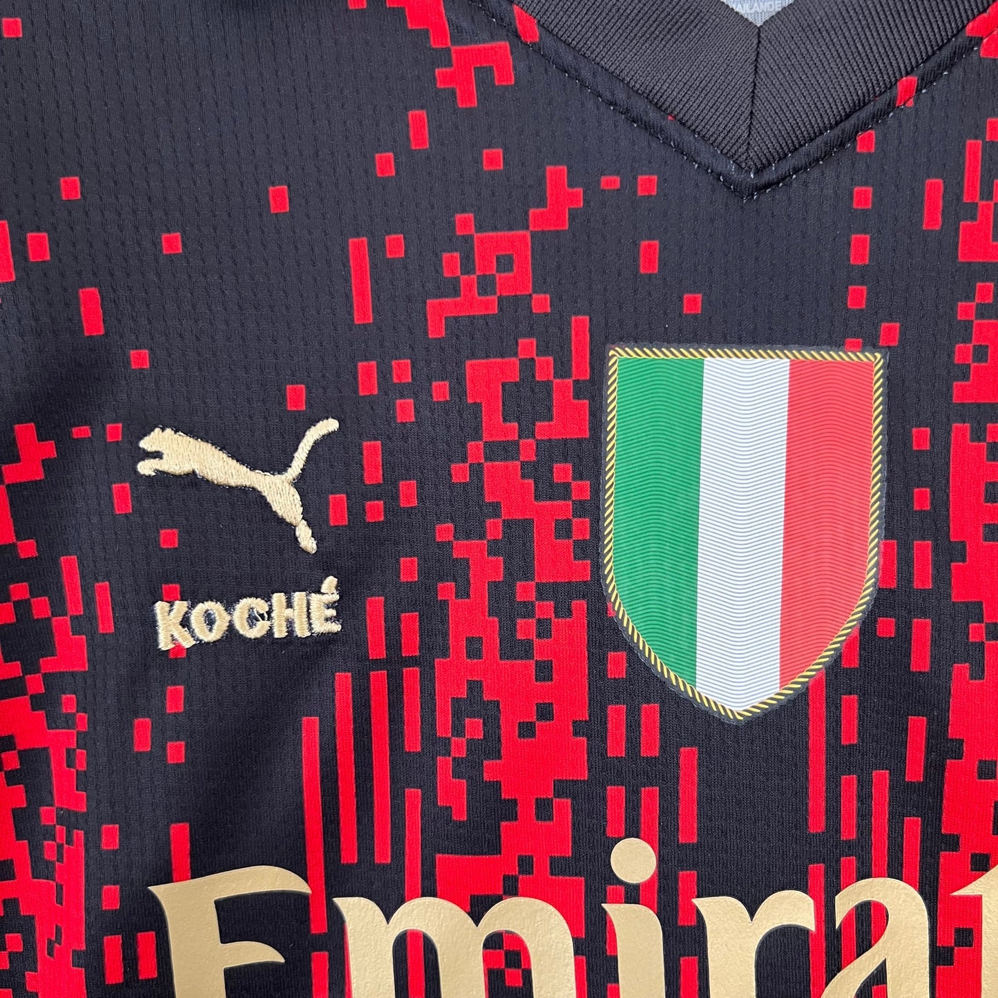 MILÁN IV 23/24 KIT PARA NIÑOS