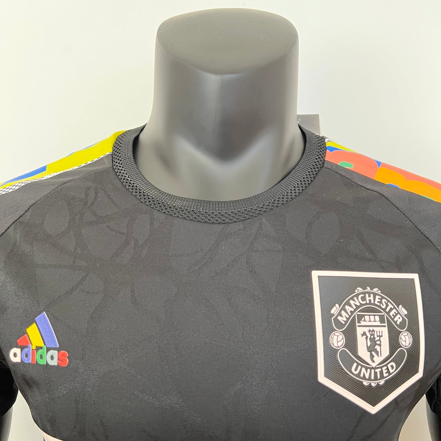 MANCHESTER UNITED EDICIÓN ESPECIAL III 23/24 HOMBRES (VERSIÓN DEL JUGADOR)