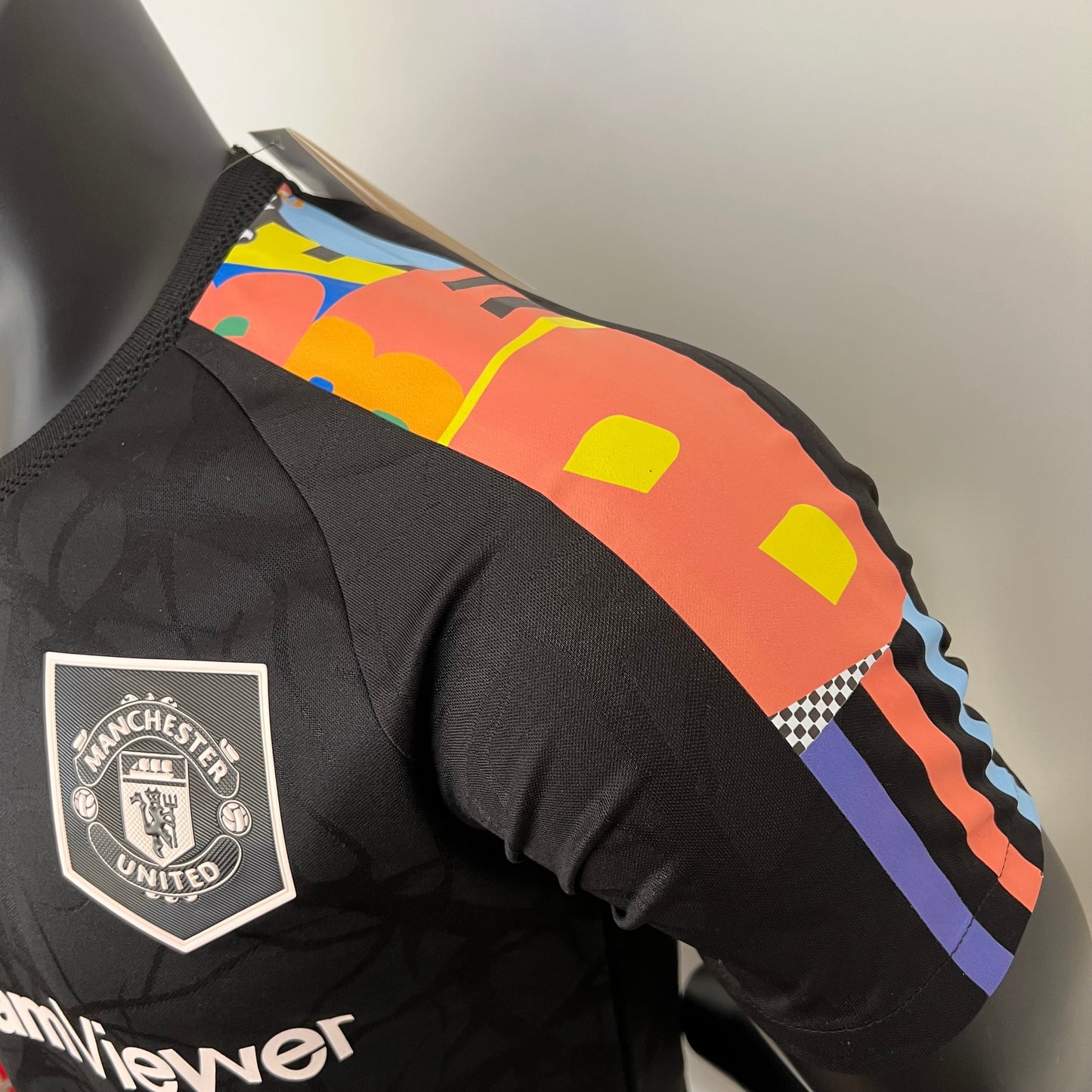 MANCHESTER UNITED EDICIÓN ESPECIAL III 23/24 HOMBRES (VERSIÓN DEL JUGADOR)