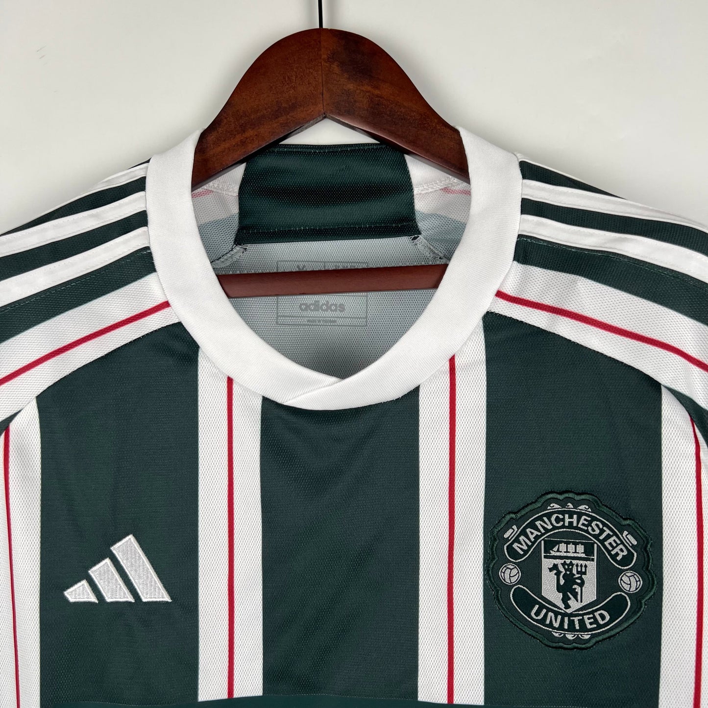 MANCHESTER UNITED III 23/24 HOMBRES
