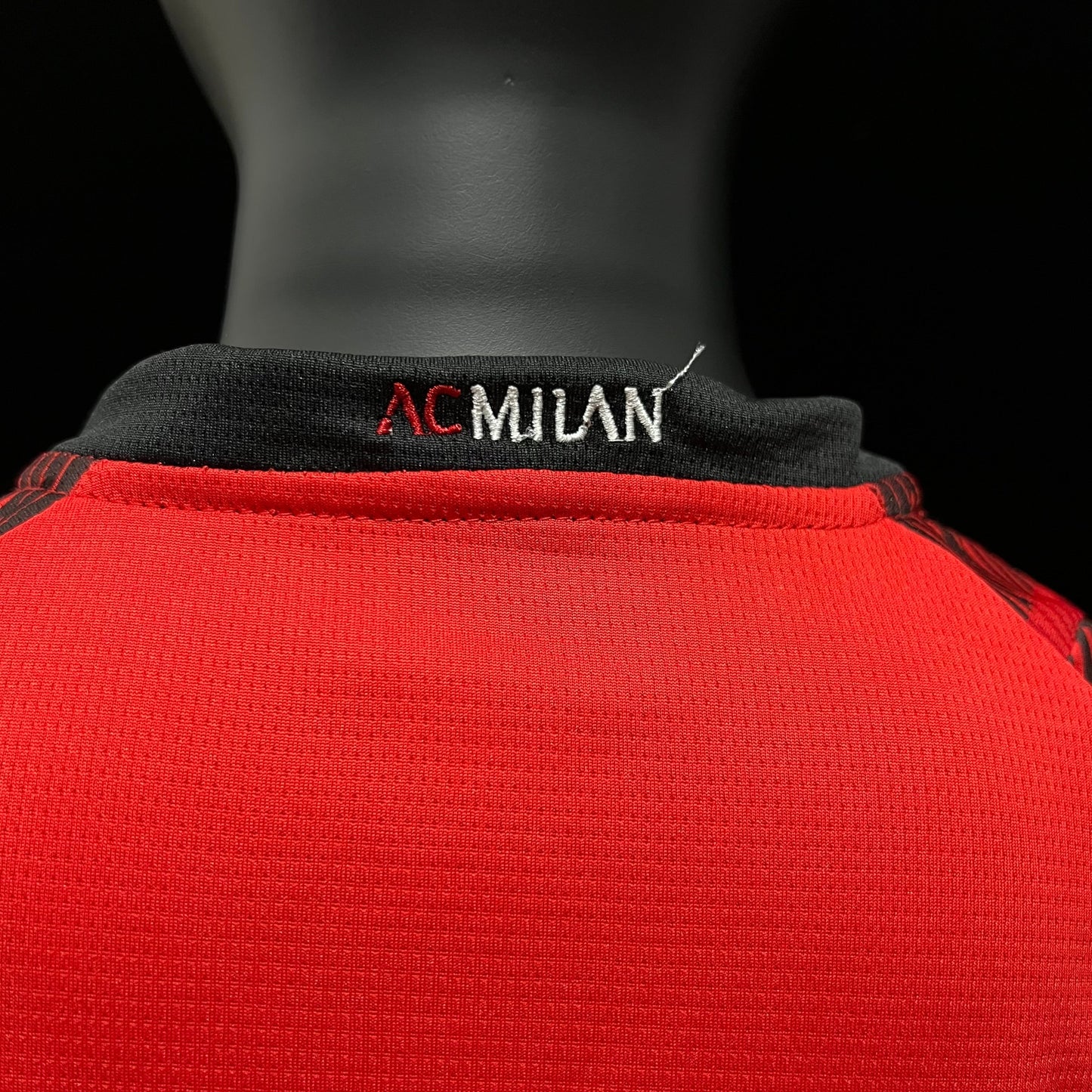 MILÁN I 23/24 KIT PARA NIÑOS