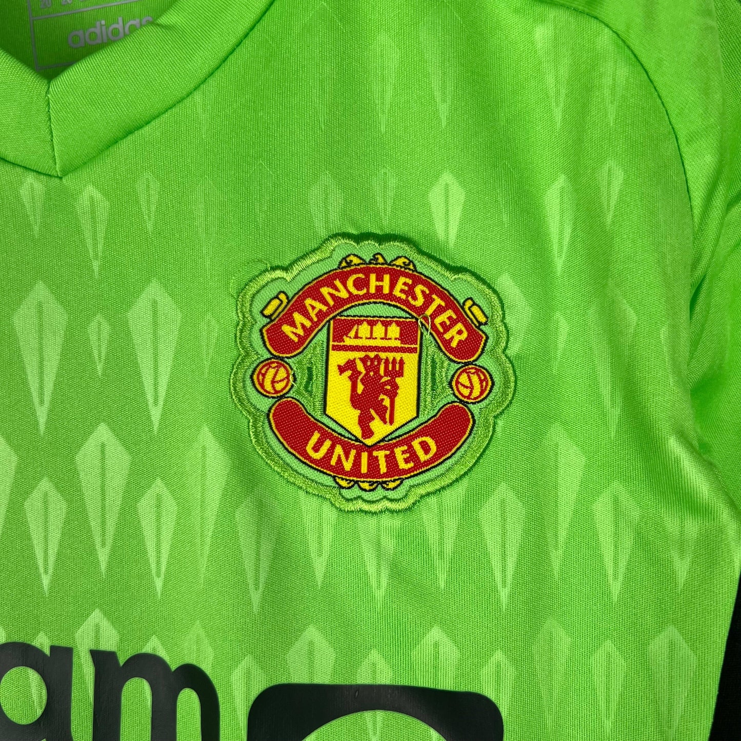 MANCHESTER UNITED PORTERO I 23/24 KIT PARA NIÑOS