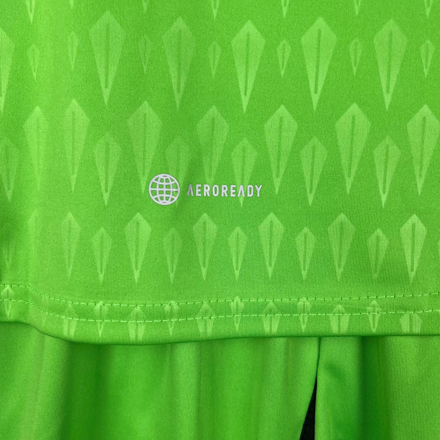 MANCHESTER UNITED PORTERO I 23/24 KIT PARA NIÑOS