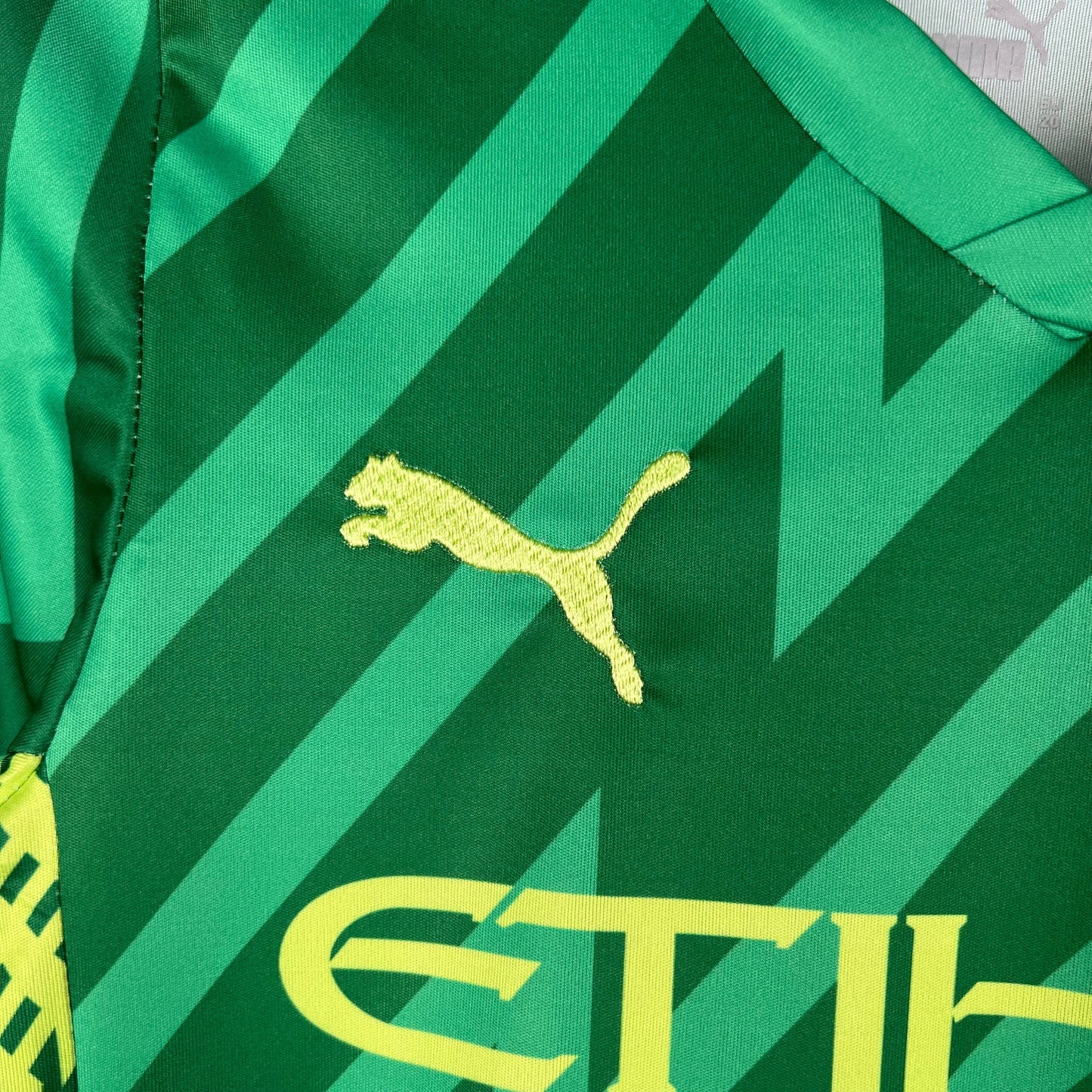 MANCHESTER CITY II PORTERO 23/24 KIT PARA NIÑOS