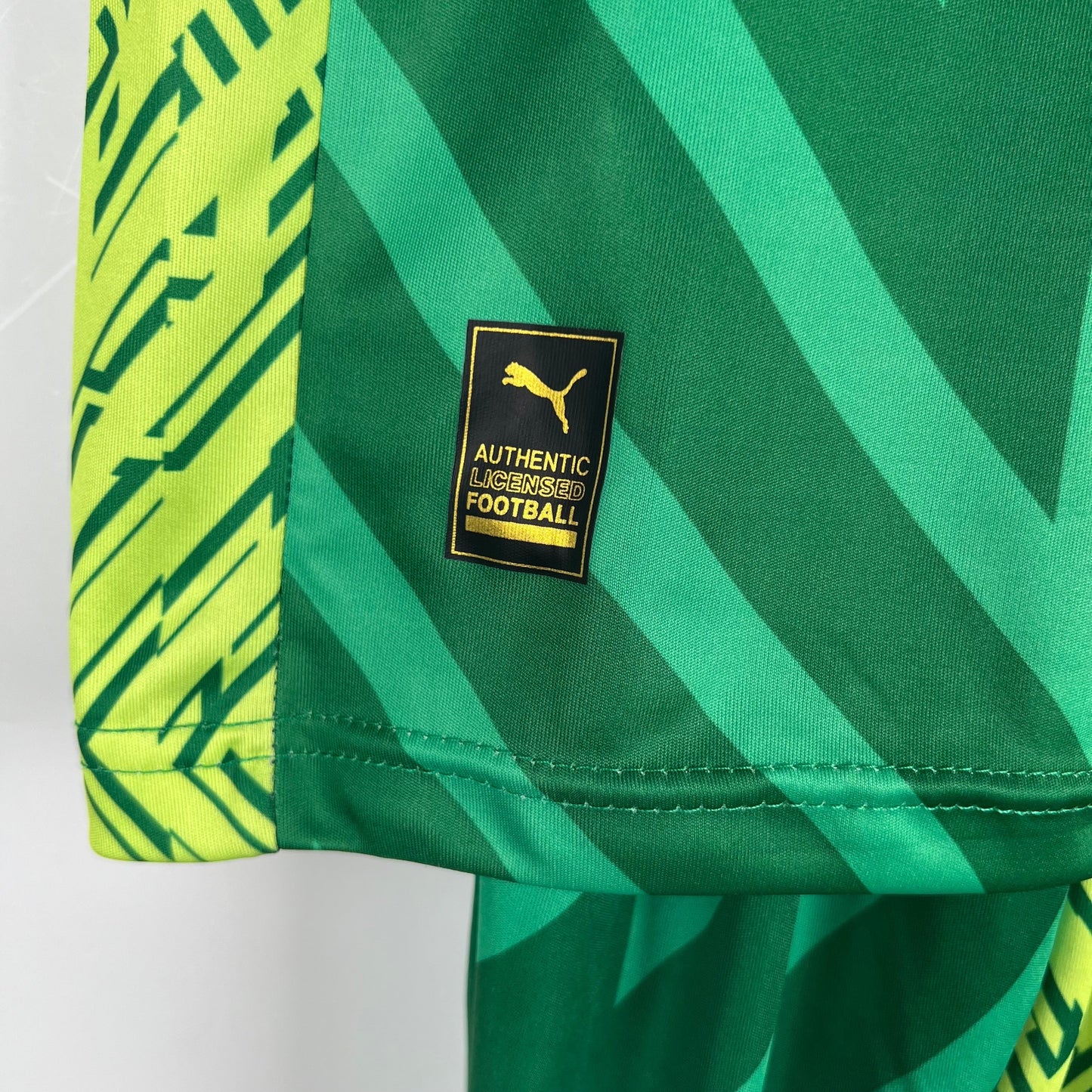 MANCHESTER CITY II PORTERO 23/24 KIT PARA NIÑOS
