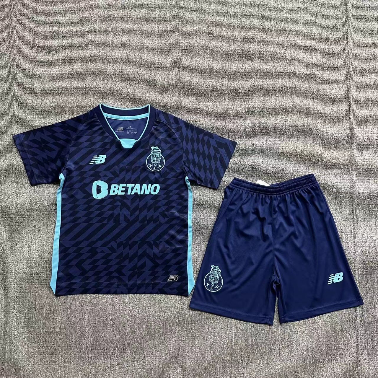 PORTO III 24/25 KIT PARA NIÑOS