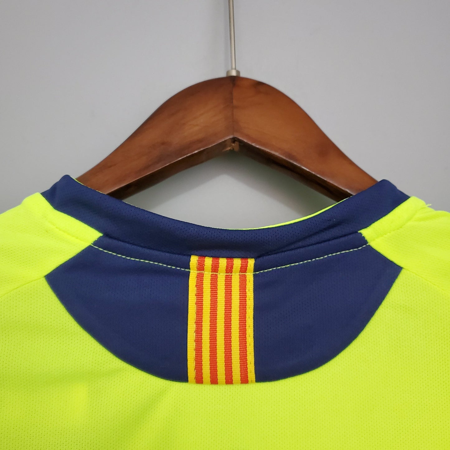 BARCELONA I 05/06 HOMBRES (RETRO)
