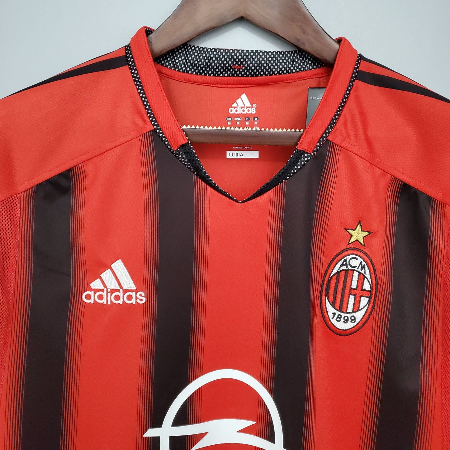 MILÁN XIII 04/05 HOMBRES (RETRO)