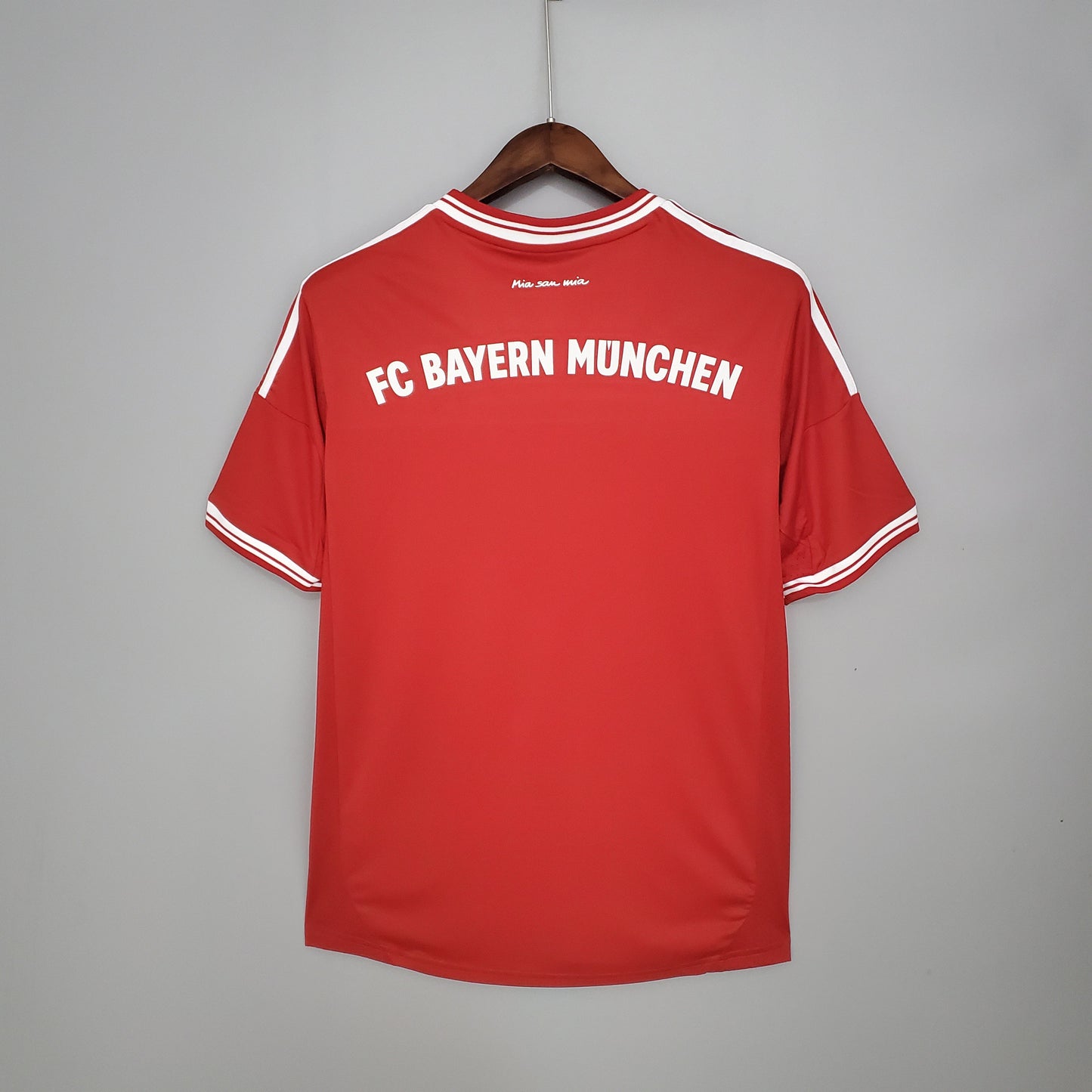 BAYERN MÚNICH I 2013 HOMBRES (RETRO)