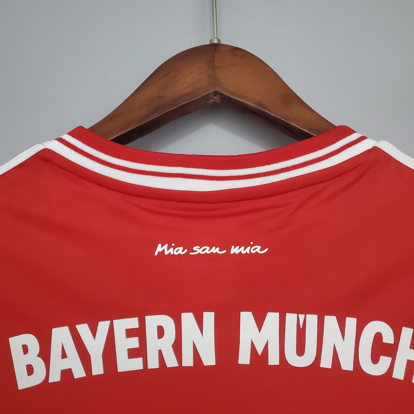 BAYERN MÚNICH I 2013 HOMBRES (RETRO) MANGA LARGA