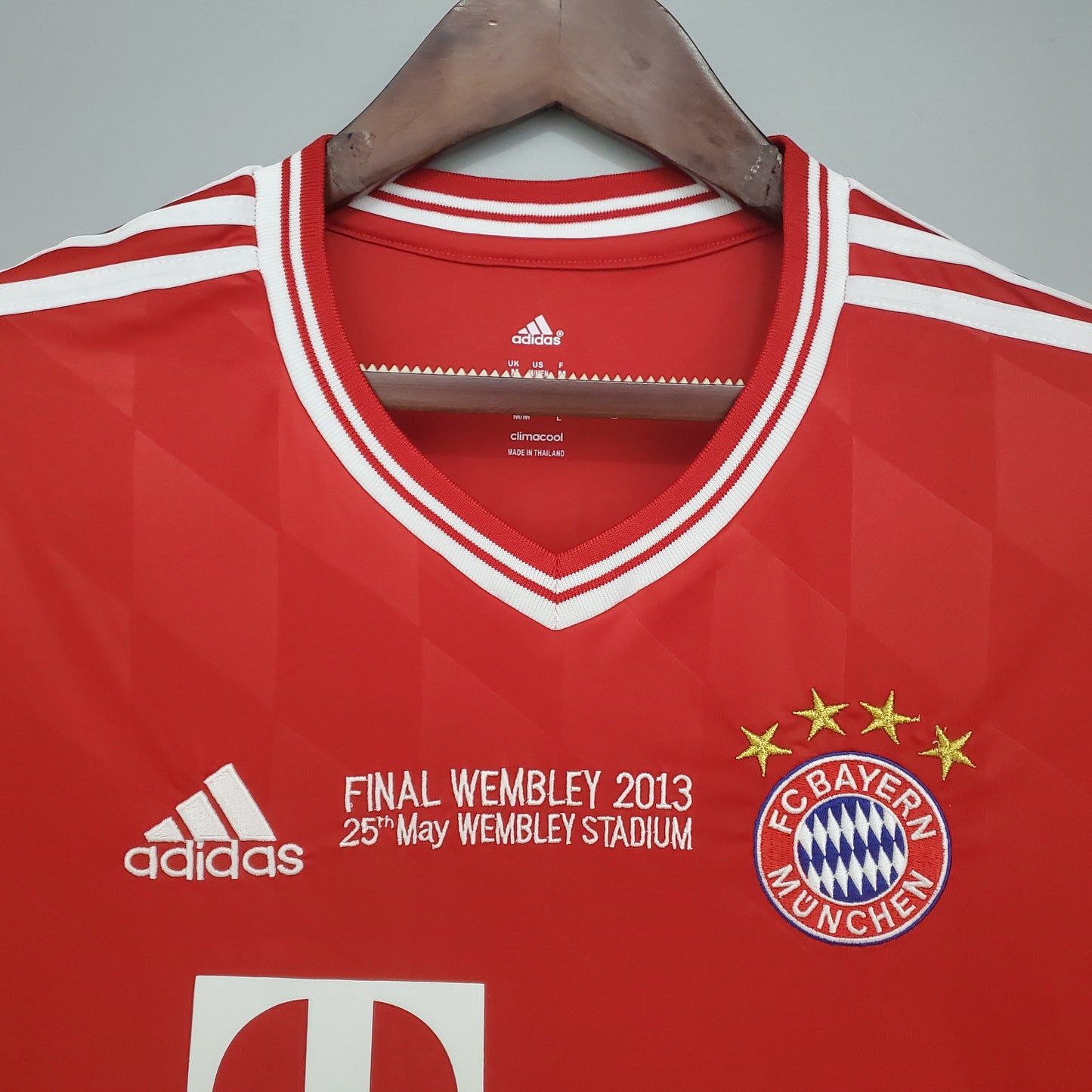 BAYERN MÚNICH I 2013 HOMBRES (RETRO)