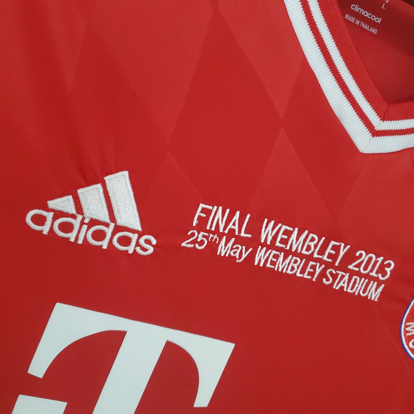 BAYERN MÚNICH I 2013 HOMBRES (RETRO)