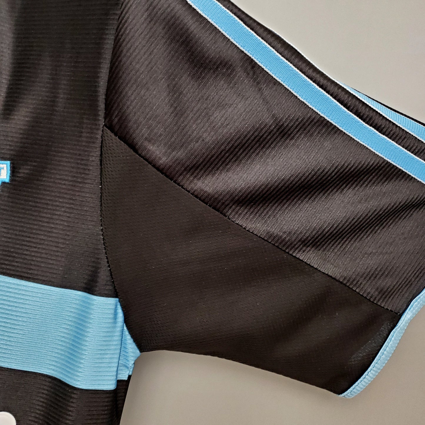 OLYMPIQUE MARSEILLE VI 99/00 HOMBRES (RETRO)