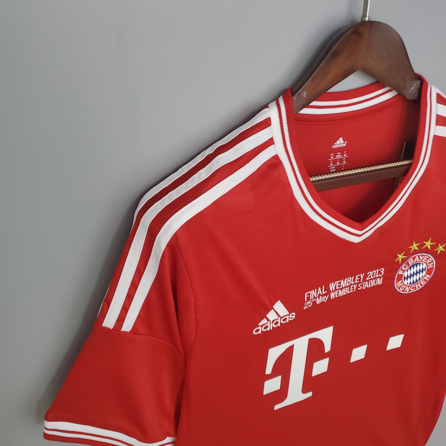 BAYERN MÚNICH I 2013 HOMBRES (RETRO)