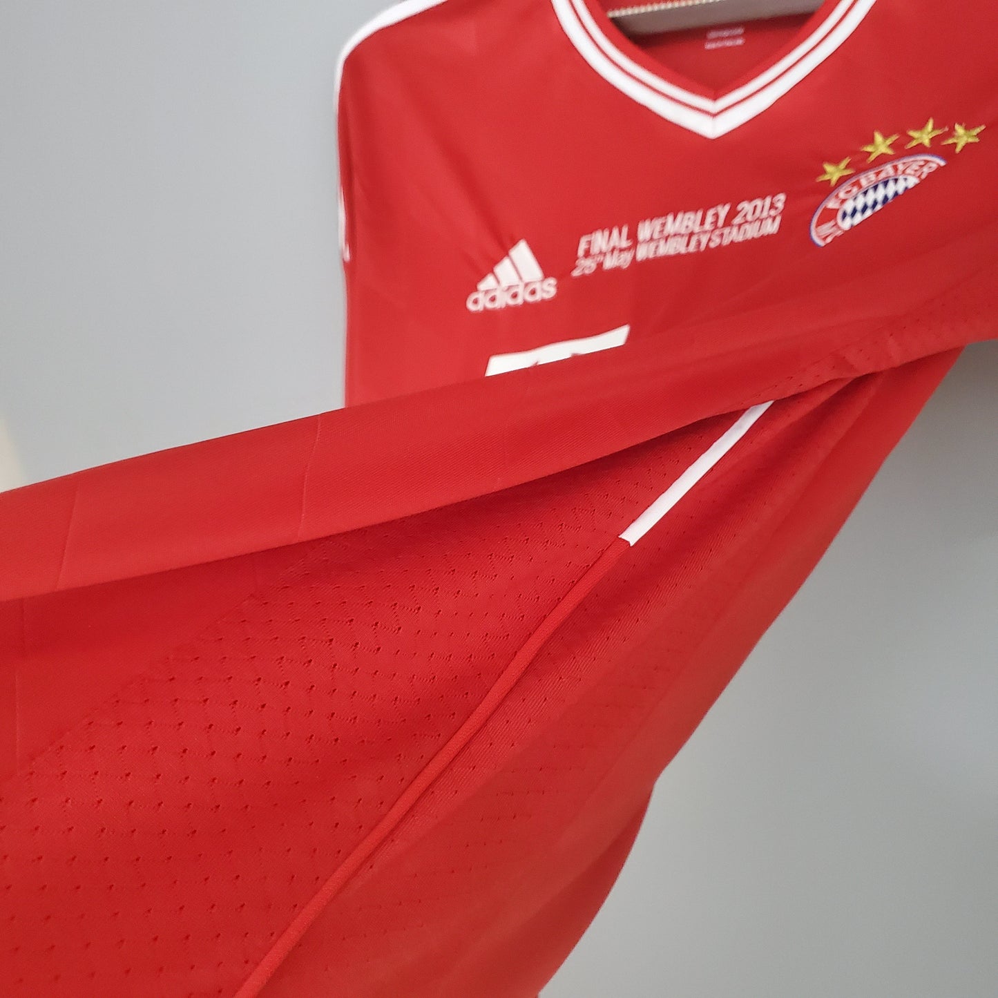 BAYERN MÚNICH I 2013 HOMBRES (RETRO)