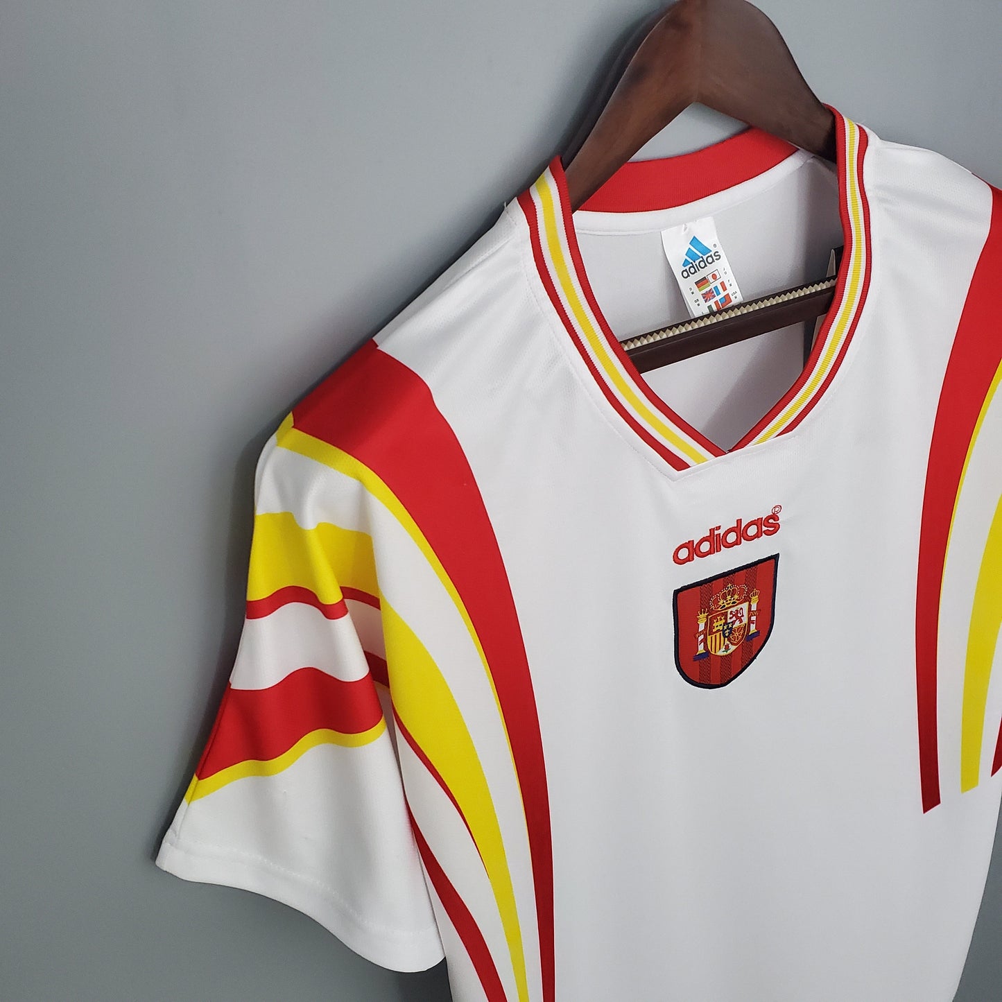ESPAÑA lI 1996 HOMBRES (RETRO)