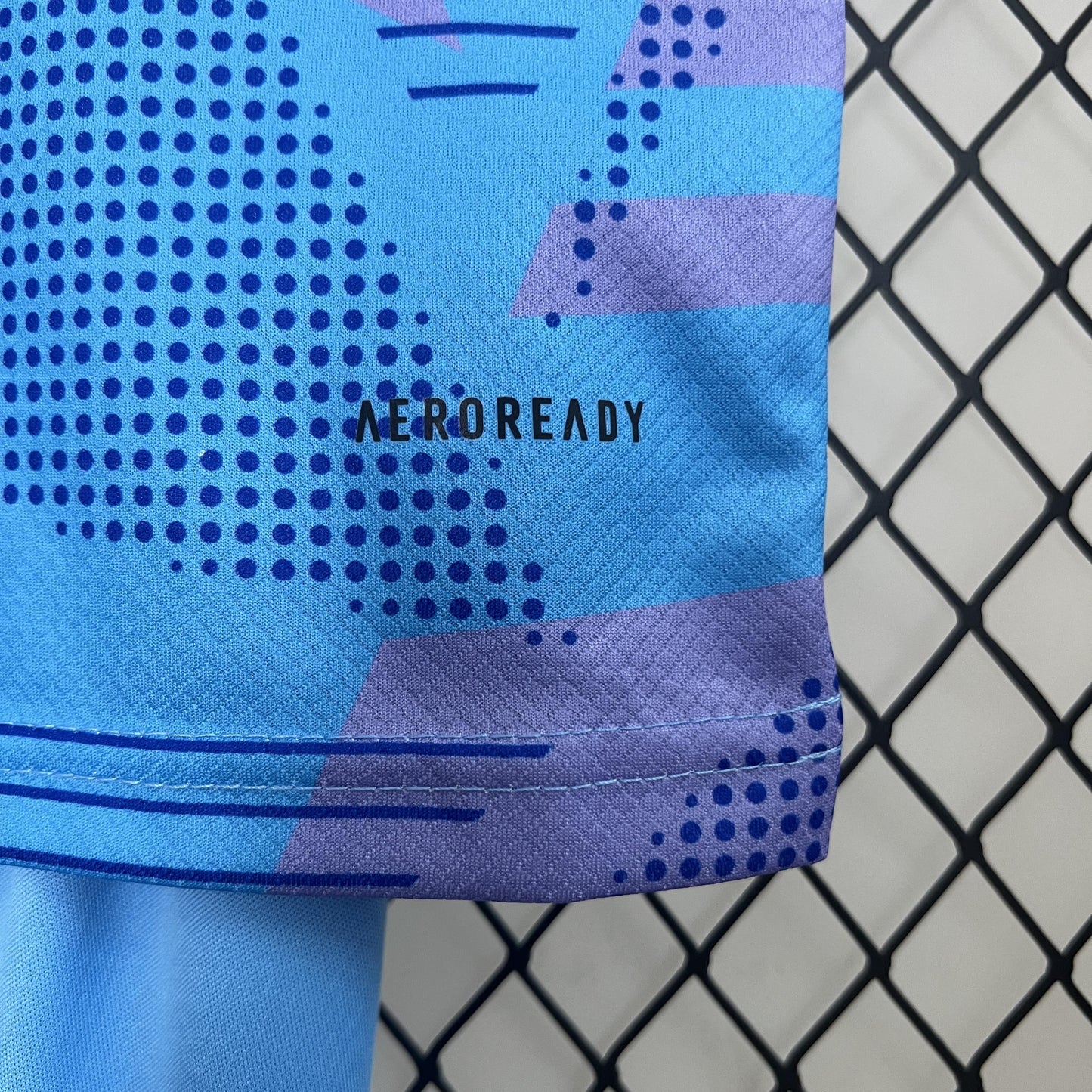 REAL MADRID PORTERO I 24/25 KIT PARA NIÑOS