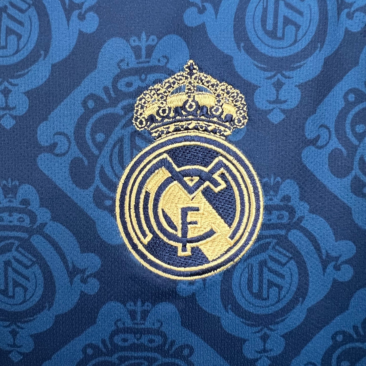 REAL MADRID EDICIÓN ESPECIAL VII 23/24 HOMBRES